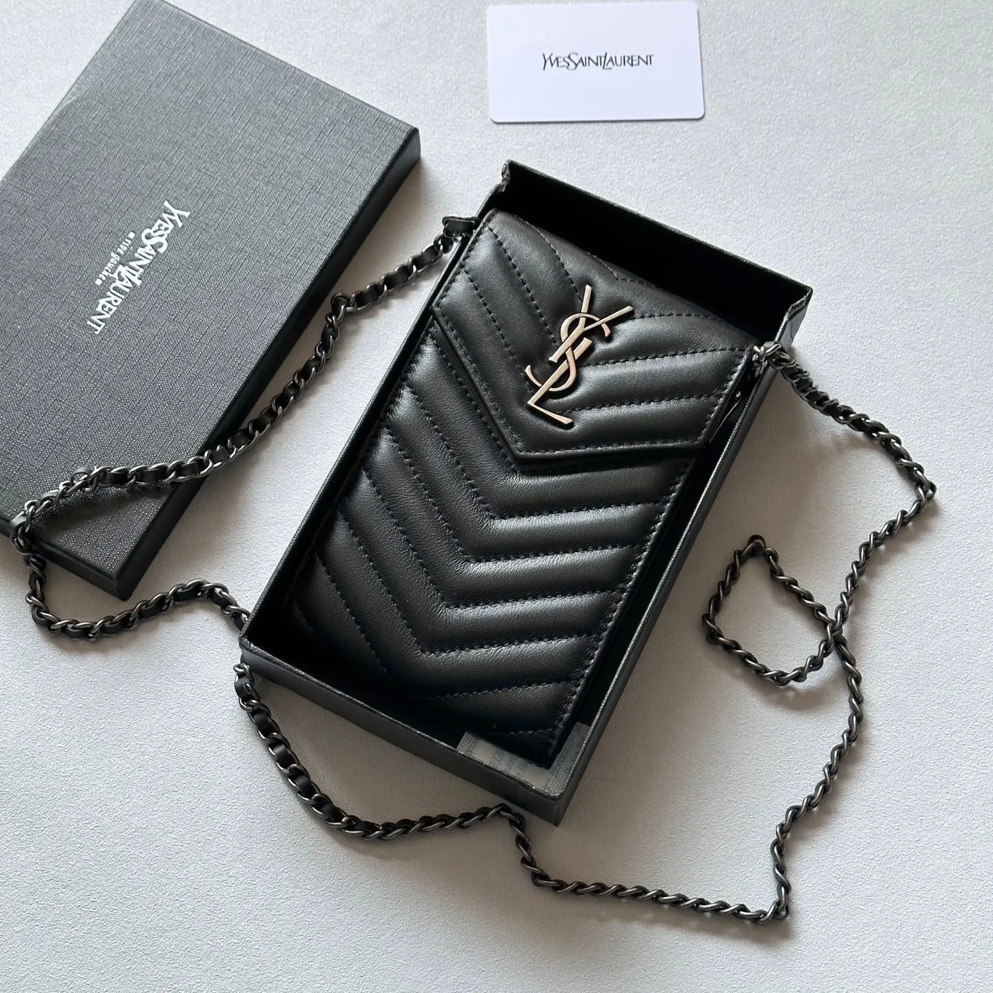 P105🎀🎀颜色 黑色🎀尺寸 18x11🎀圣罗兰多功能手机包 可肩背专柜品质羊皮绣花 海外订制五金 做工油边精湛