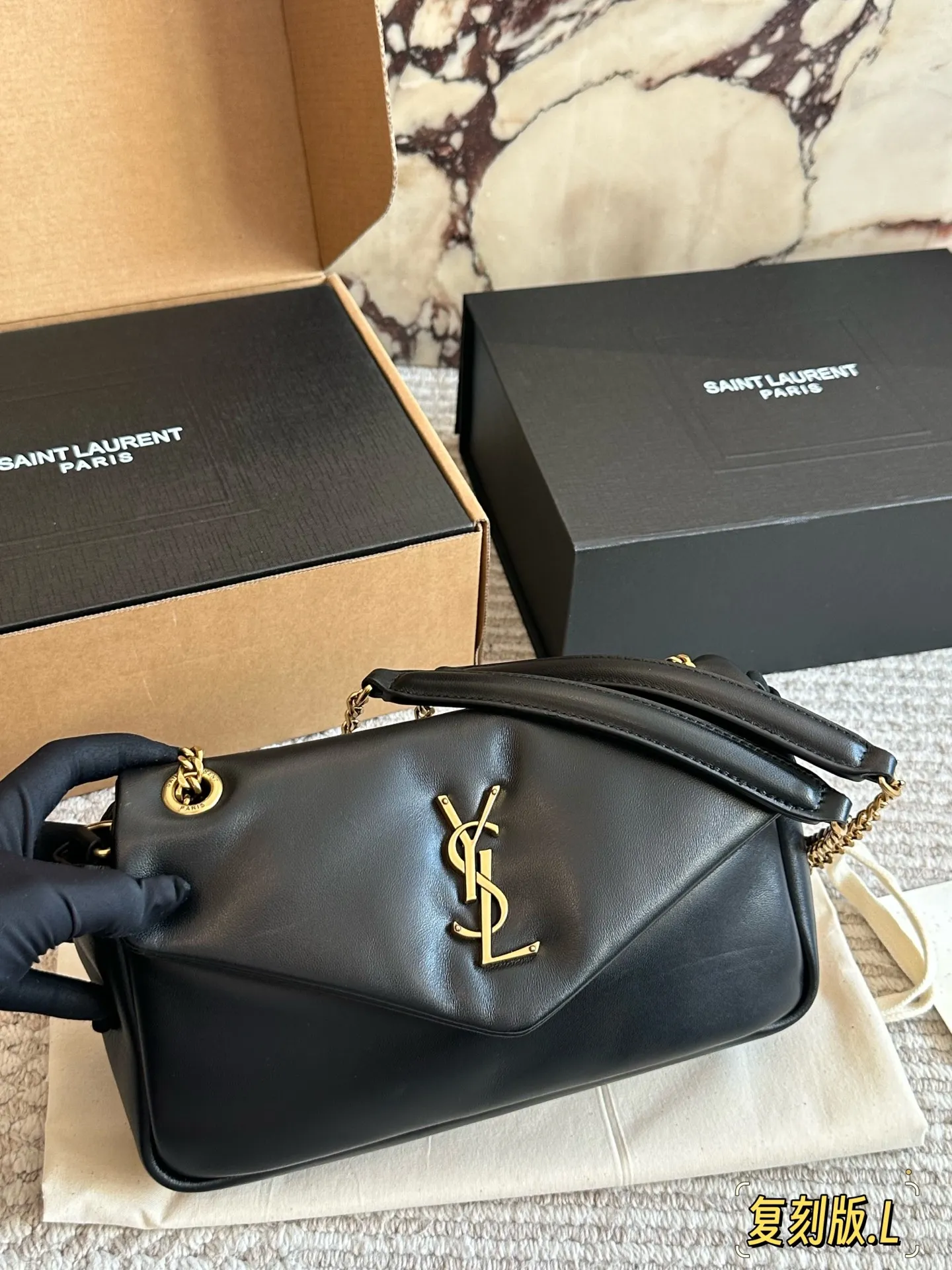 💰200 全套包装 牛皮版本 size 25 12cm ysl LOULOU PUFFER 绗缝云朵包 手感柔软细腻 搜索🔍圣罗兰ysl