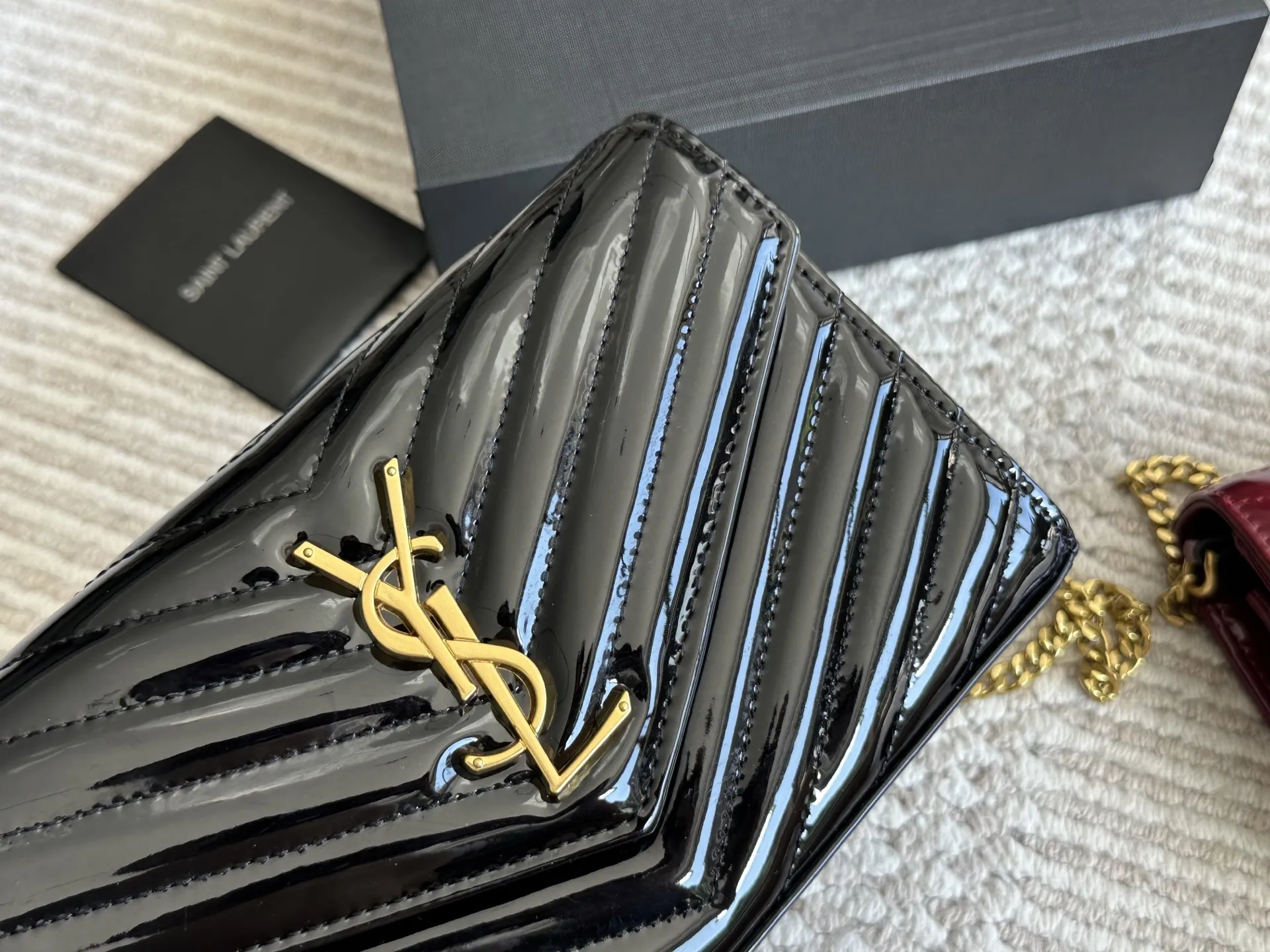 p130 配盒 size:23*15cm ysl woc信封包 磨砂皮看起来质感特别好!耐磨耐用! 🉑️斜挎🉑️腋下