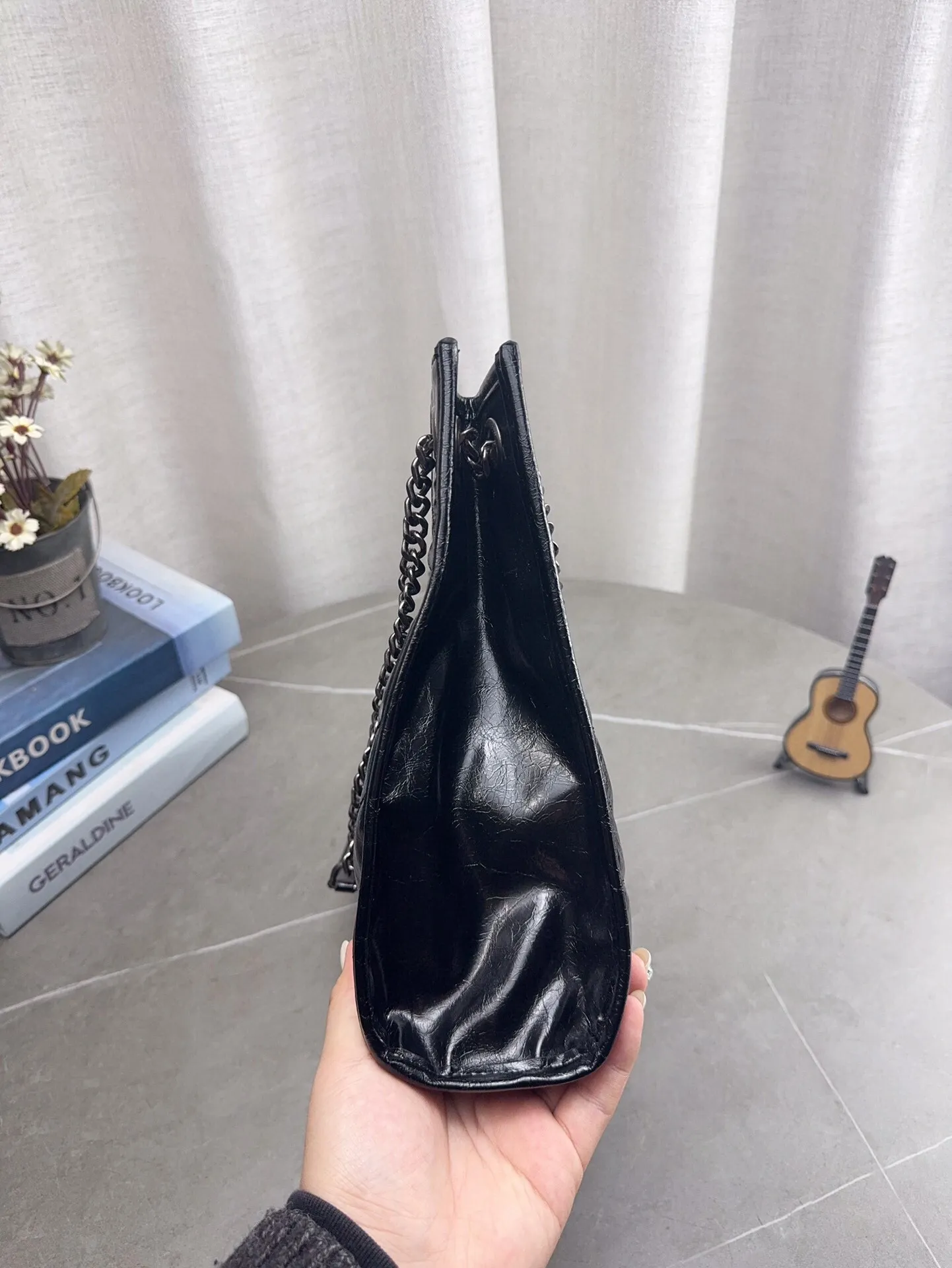 配折叠飞机礼盒 圣罗兰YSL托特包特别满意通勤包 心动一万次了！！超超超级王炸的一只通勤大包。尺寸33*26cm p195