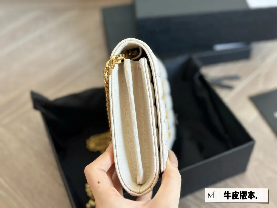 💰160 牛皮配盒 size:23*13cm 圣罗兰YSL鱼子酱信封包 cassandre 信封包 经典包包推荐哦! 手拿 肩背都好看哦 超精致 细节完美!