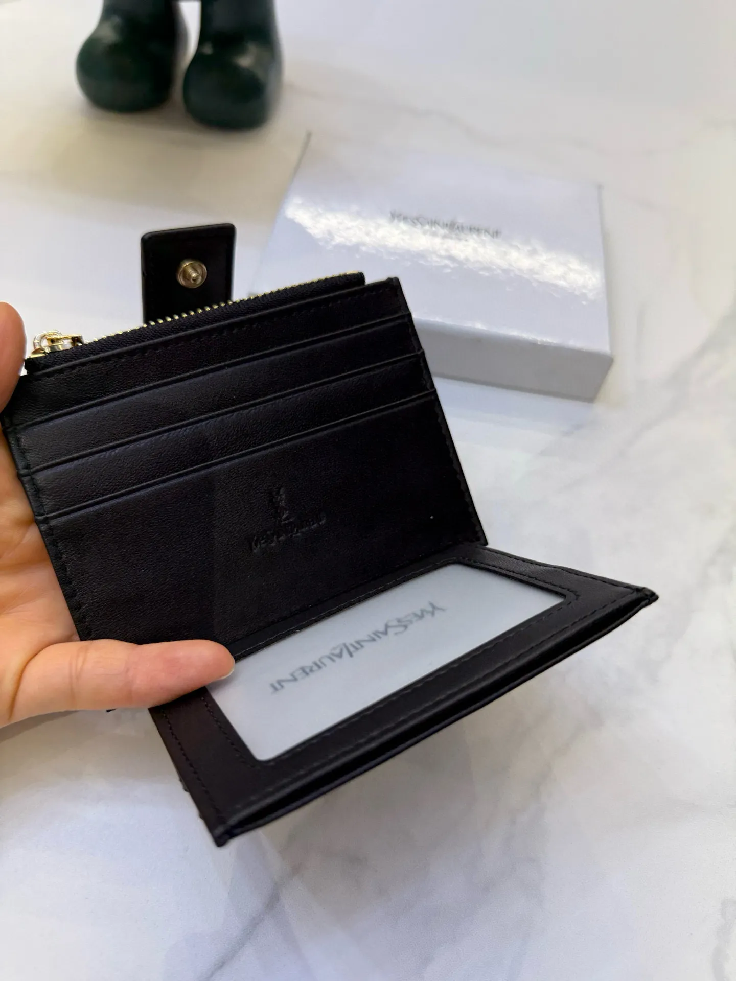 📢📢📢p85 6069 圣罗兰 专柜新款女士卡包💕原版帆布配顶级羊皮 原版质量做工 小身躯 大容量 👍 超级美哦