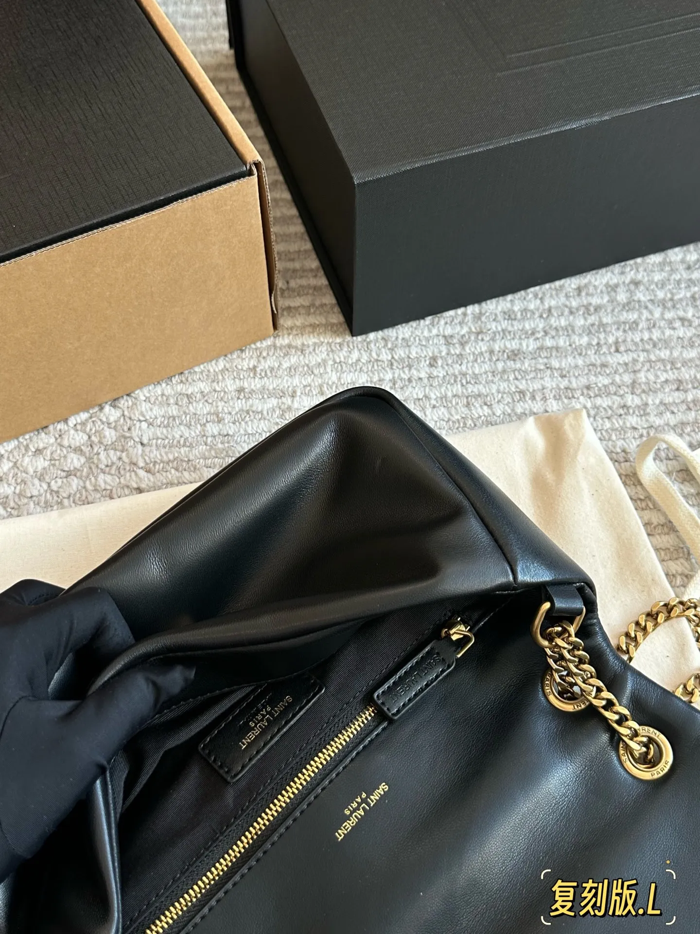 💰200 全套包装 牛皮版本 size 25 12cm ysl LOULOU PUFFER 绗缝云朵包 手感柔软细腻 搜索🔍圣罗兰ysl