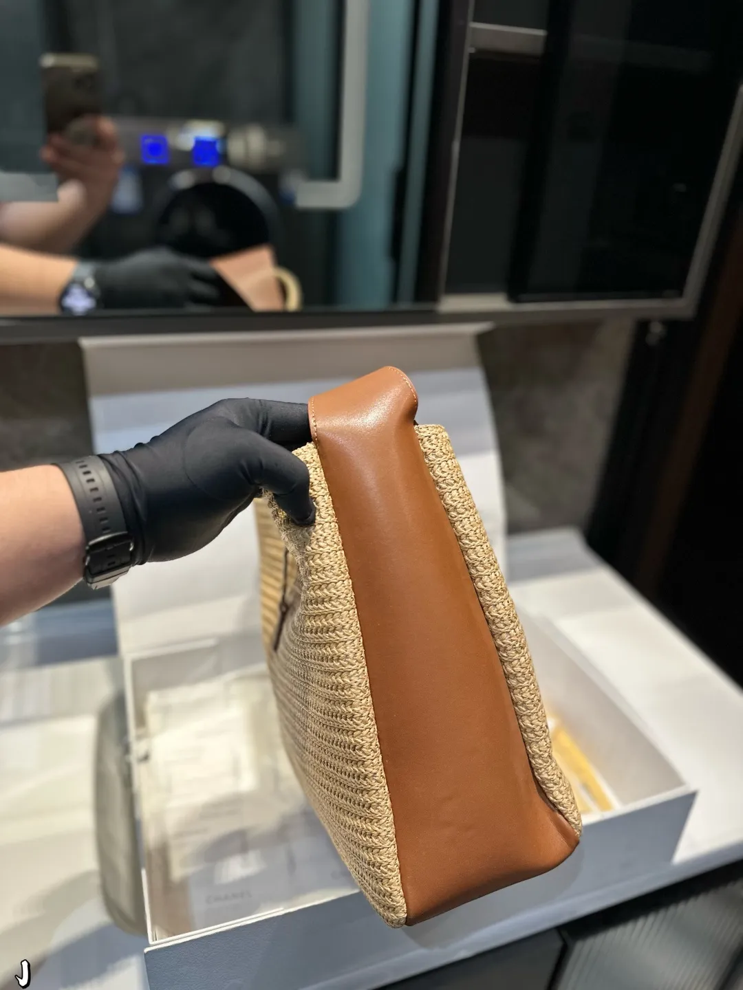 ❤️P190❤️ 圣罗兰编织托特包 拉菲草编织沙滩 夏天来了，准备度假背的风情单品，休闲的最高定义，一定要搭配，尺寸：28 30