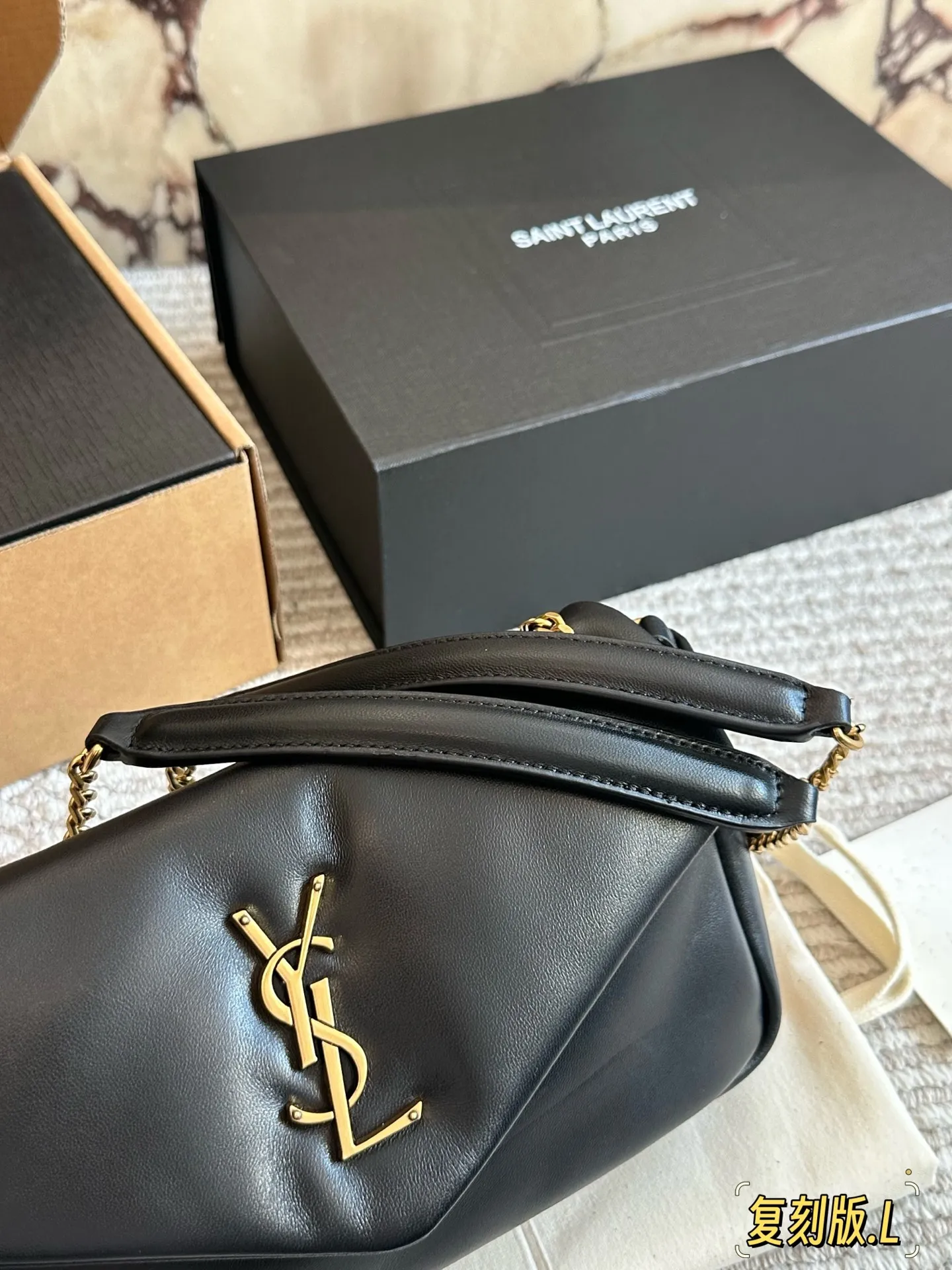 💰200 全套包装 牛皮版本 size 25 12cm ysl LOULOU PUFFER 绗缝云朵包 手感柔软细腻 搜索🔍圣罗兰ysl