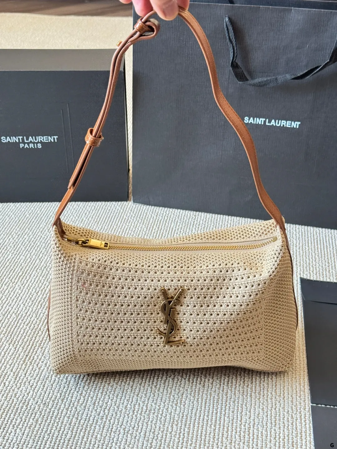 p205 YSL Oxalis拉菲草编织包 圣罗兰 YSL 草编托特包 夏天必备拉菲草单品 清清爽爽 简约时尚 通勤日常皆可的百搭神器 尺寸25 15cm