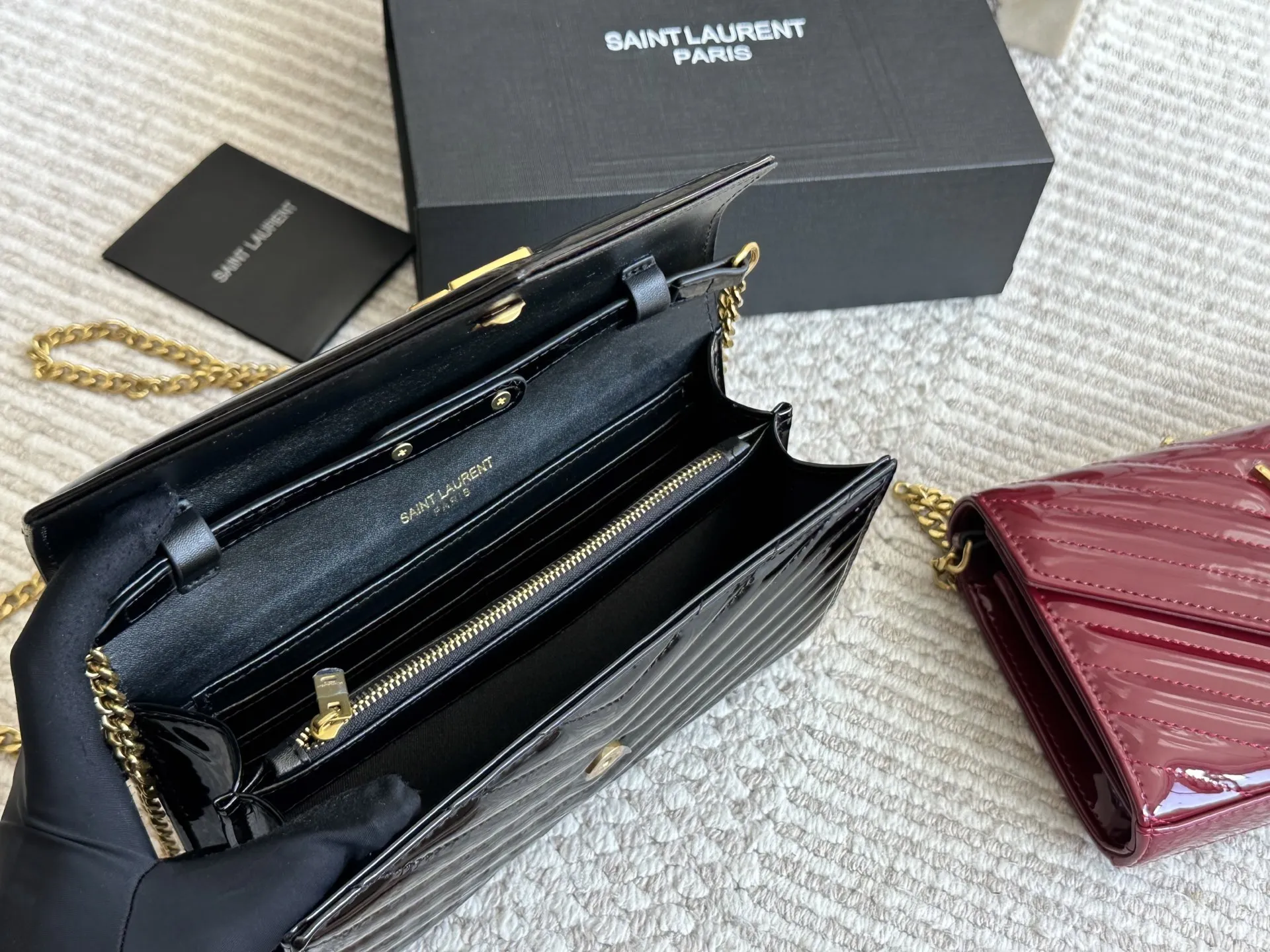 p130 配盒 size:23*15cm ysl woc信封包 磨砂皮看起来质感特别好!耐磨耐用! 🉑️斜挎🉑️腋下
