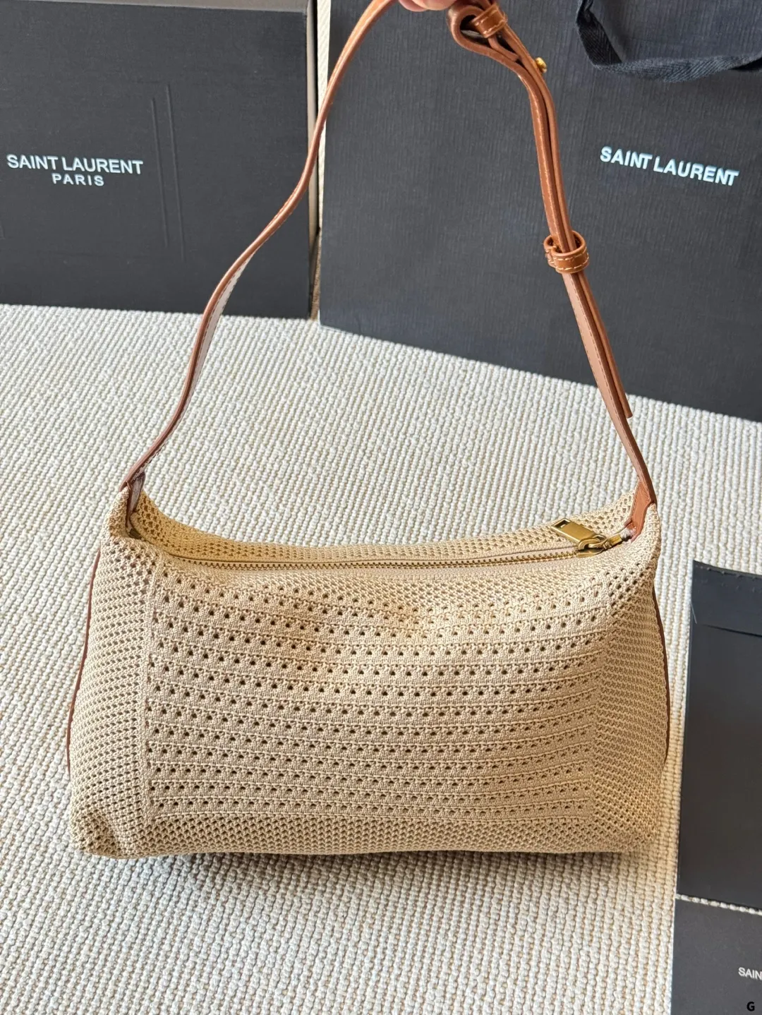 p205 YSL Oxalis拉菲草编织包 圣罗兰 YSL 草编托特包 夏天必备拉菲草单品 清清爽爽 简约时尚 通勤日常皆可的百搭神器 尺寸25 15cm