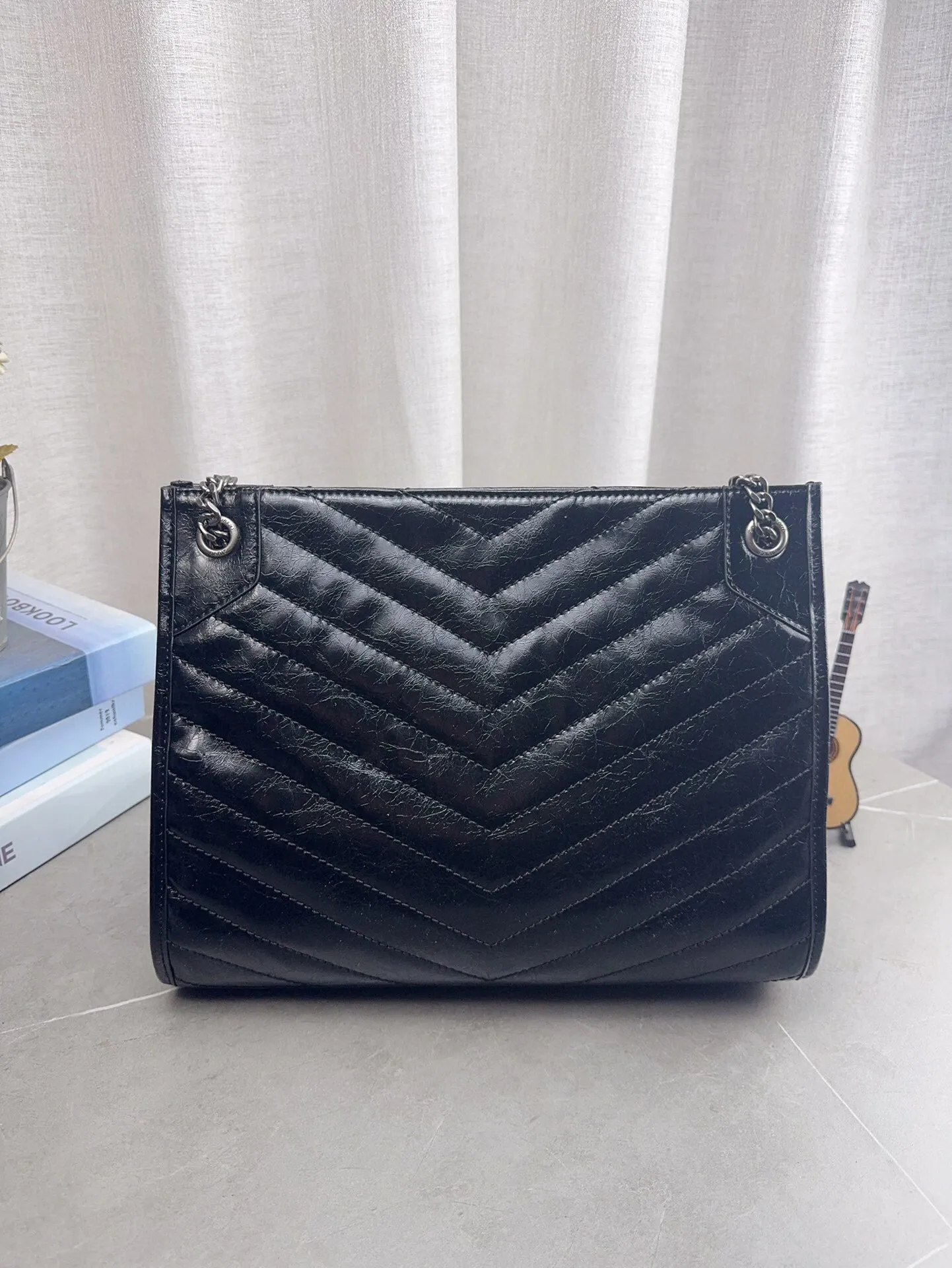 配折叠飞机礼盒 圣罗兰YSL托特包特别满意通勤包 心动一万次了！！超超超级王炸的一只通勤大包。尺寸33*26cm p195