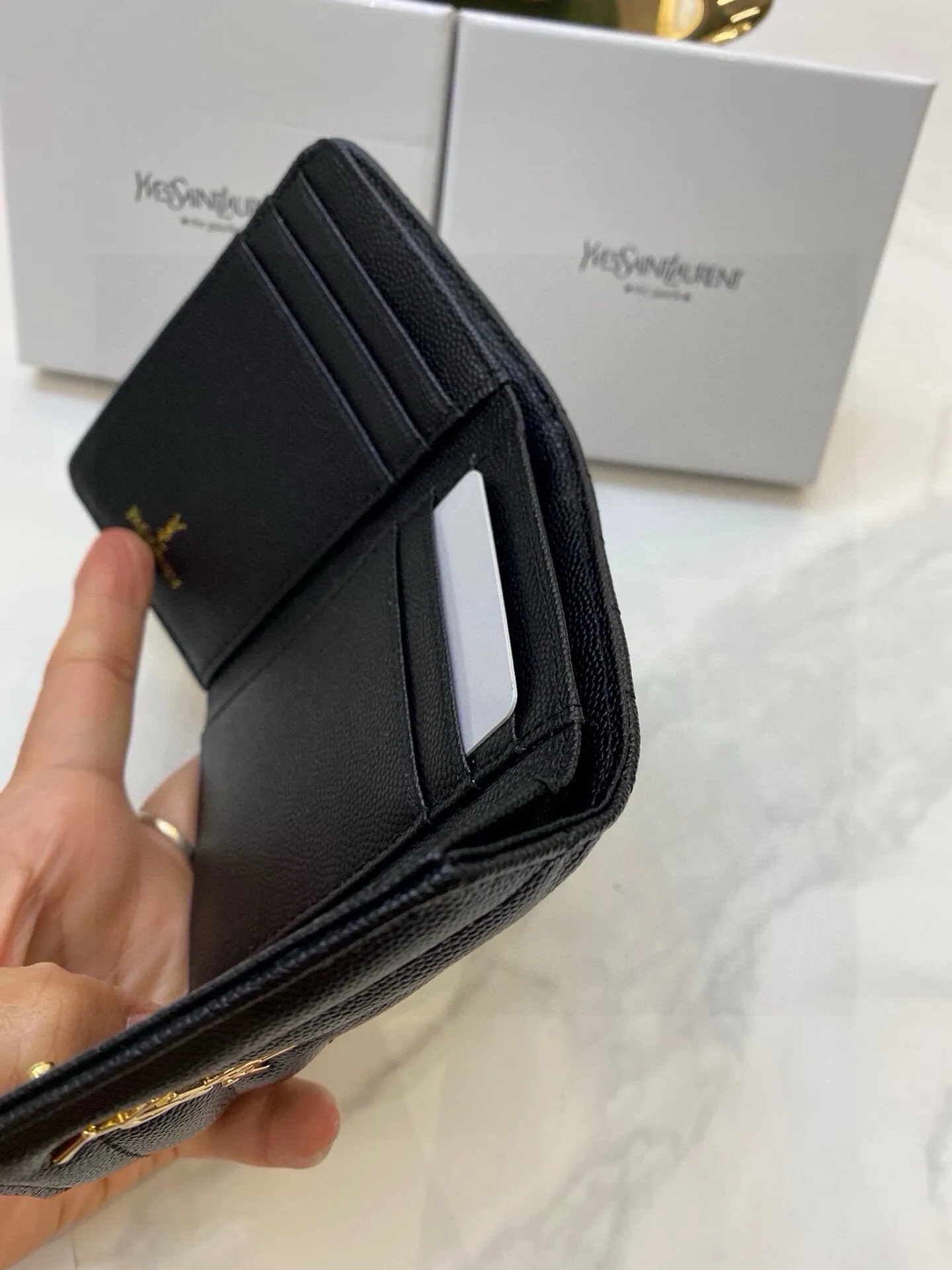 📢📢📢p85 6115 圣罗兰 专柜🔥爆款 女士钱包 三折款 💕里外牛皮1:1原单品质 简单百搭 大容量 💕超级美哦 💥 12 9