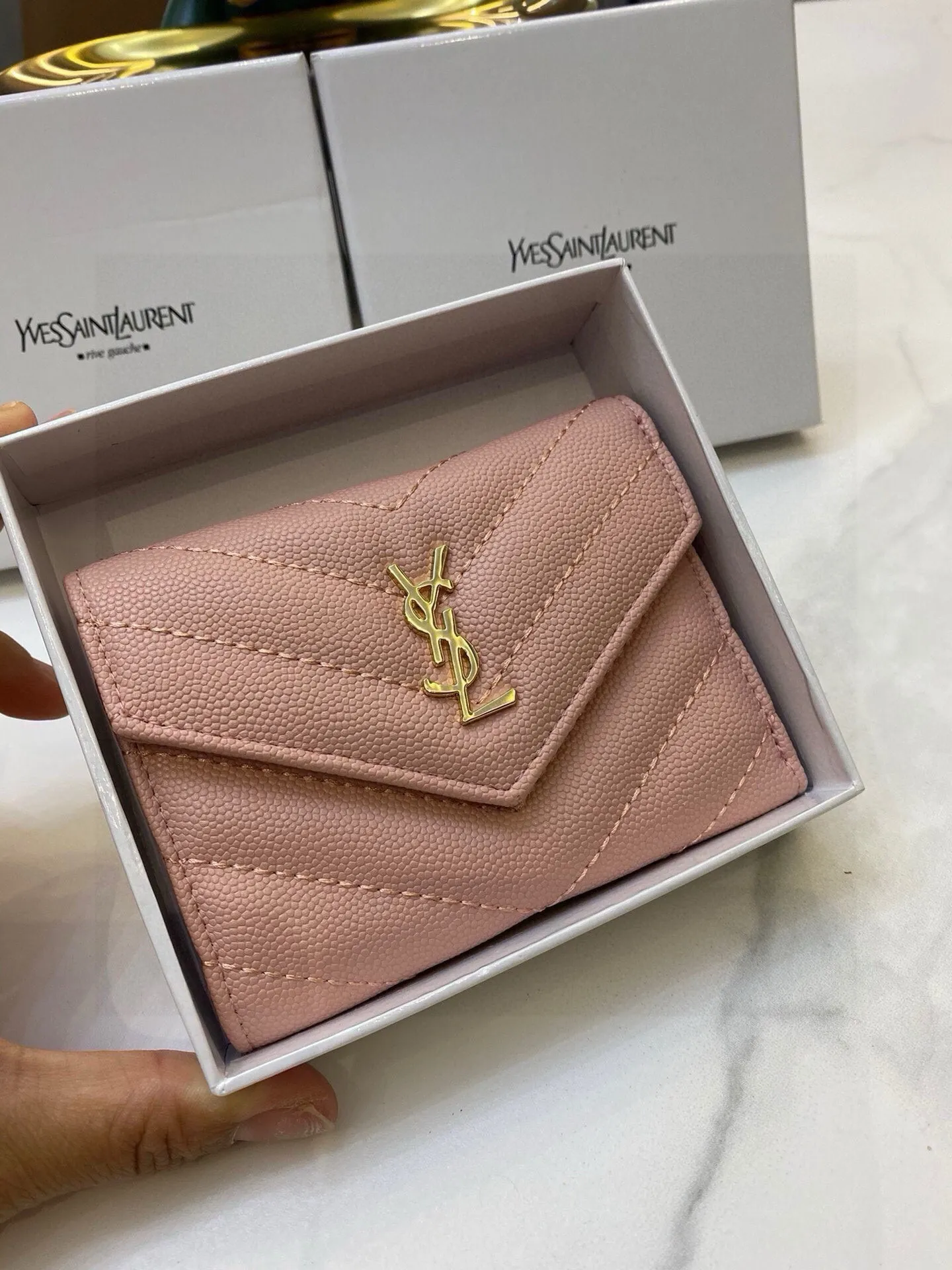 📢📢📢p85 6115 圣罗兰 专柜🔥爆款 女士钱包 三折款 💕里外牛皮1:1原单品质 简单百搭 大容量 💕超级美哦 💥 12 9