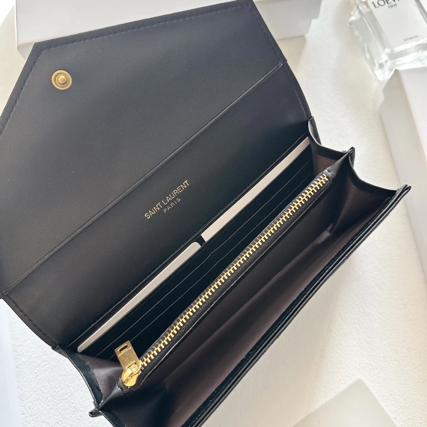 P95🎀🎀颜色 黑 土黄 红🎀尺寸 19x10🎀圣罗兰🆕款♥️钱包💕进口小牛皮压花质感一流👍独一无二风格,实用内阁超美超时尚美女必备单品🔥