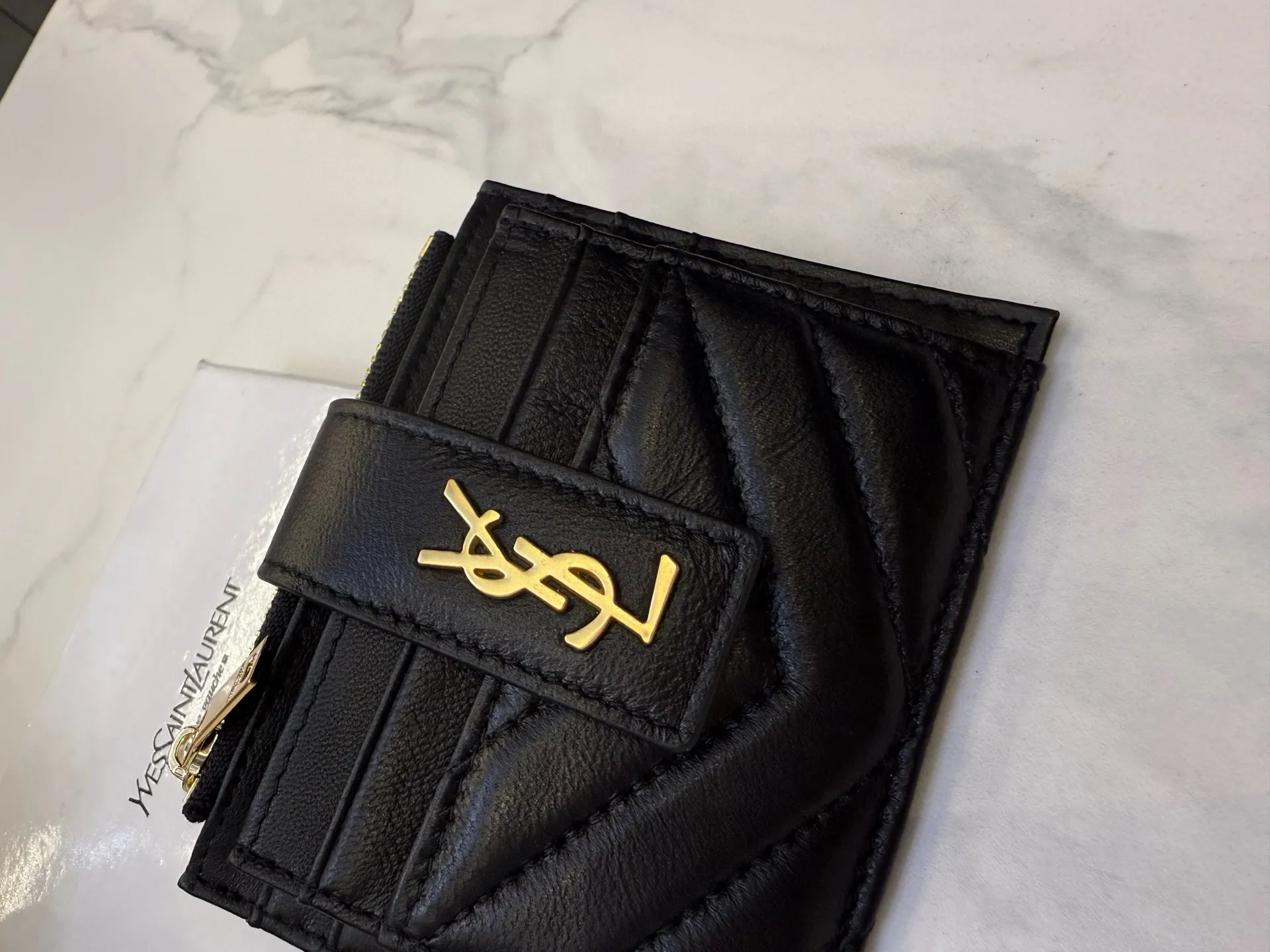 📢📢📢p85 6069 圣罗兰 专柜新款女士卡包💕原版帆布配顶级羊皮 原版质量做工 小身躯 大容量 👍 超级美哦