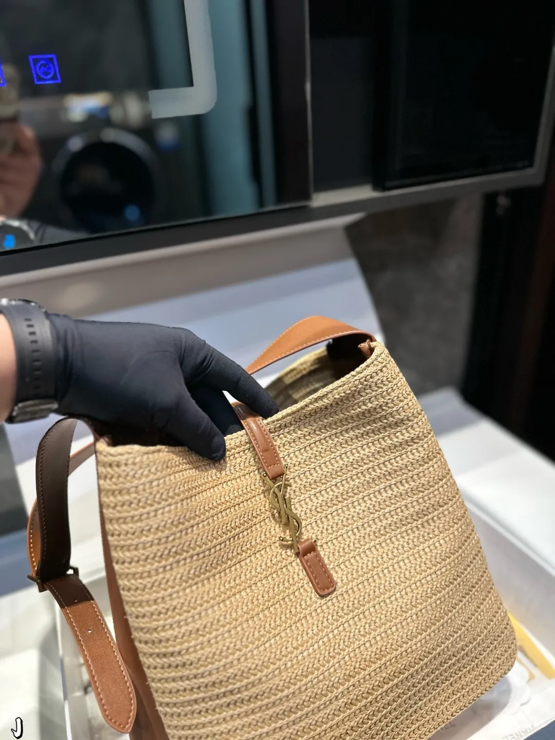 ❤️P190❤️ 圣罗兰编织托特包 拉菲草编织沙滩 夏天来了,准备度假背的风情单品,休闲的最高定义,一定要搭配,尺寸:28 30