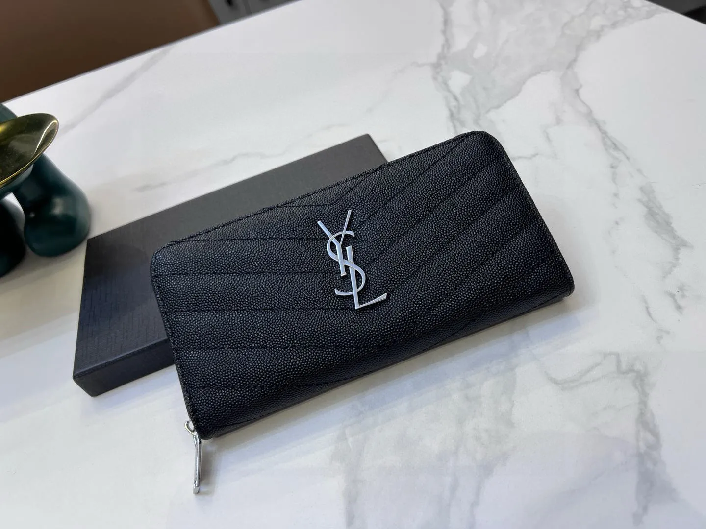 📢📢📢p95 5887 圣罗兰 专柜🔥爆款 女士钱包 两折款 💕里外鱼子酱牛皮 1:1原单品质 简单百搭 大容量 💕超级美哦 💥 19 10