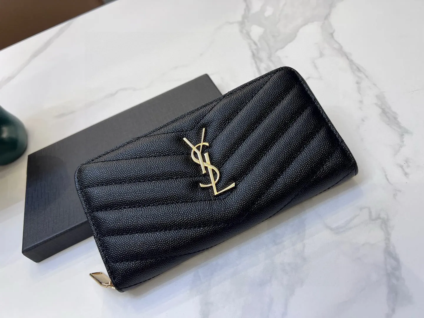 📢📢📢p95 5887 圣罗兰 专柜🔥爆款 女士钱包 两折款 💕里外鱼子酱牛皮 1:1原单品质 简单百搭 大容量 💕超级美哦 💥 19 10