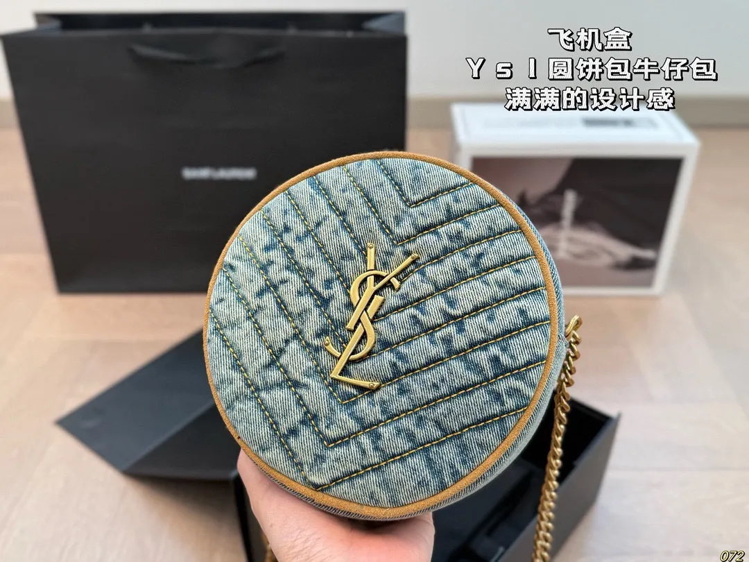 ¥140飞机盒 Ysl 圣罗兰 圆饼包牛仔包 满满的设计感 非常知性优雅 超级高级的时尚单品 实物绝对惊艳到你 尺寸17 17