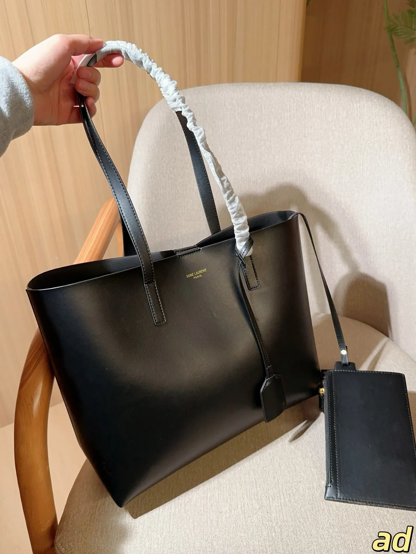 💰155 圣罗兰/Ysl Y家新品大托特tote/购物袋～容量超级大～ 尺寸：34&times;27&times;12 飞机箱✈️