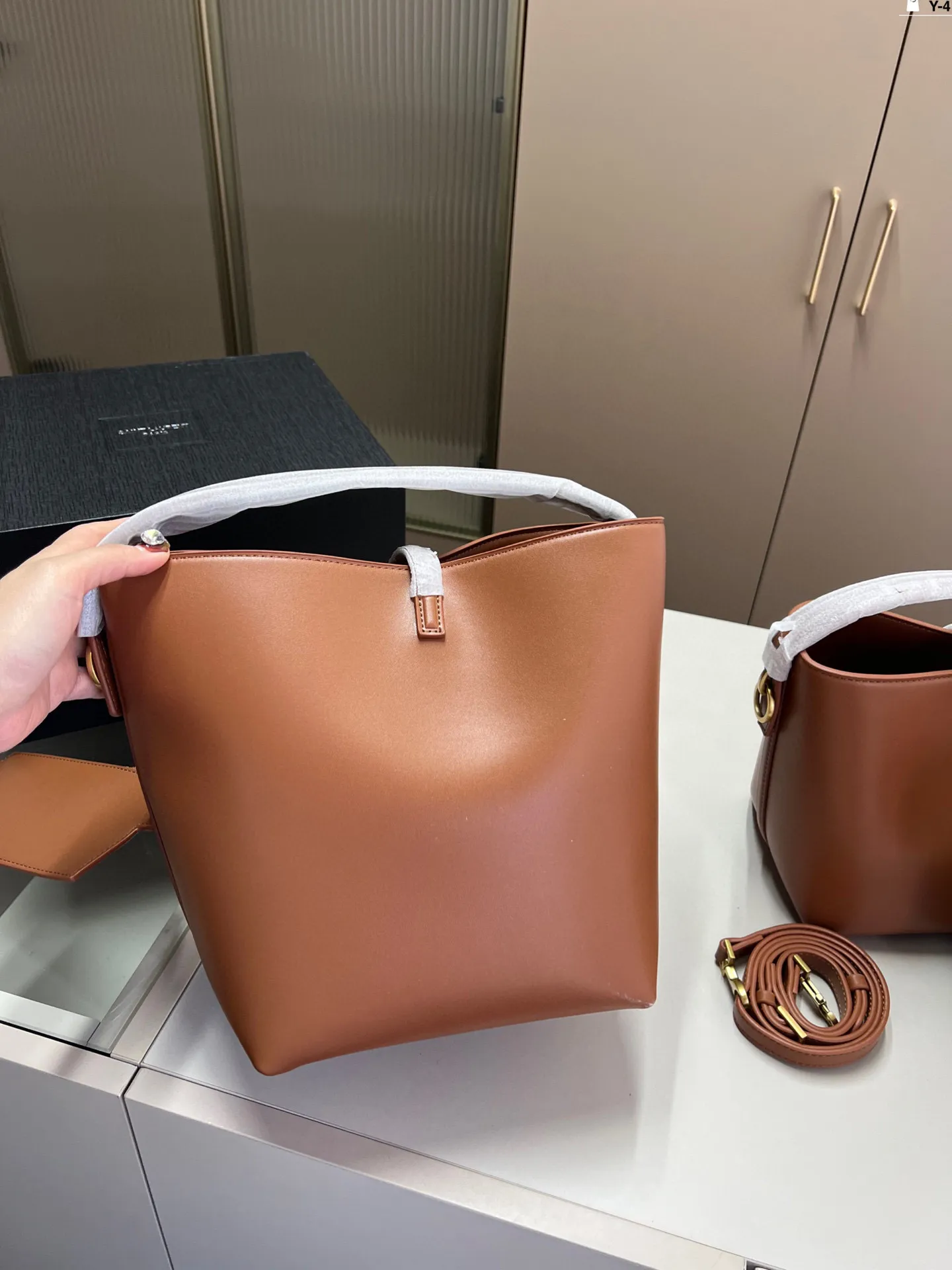 大💰p145 大号配零钱包 中号小号不配 YSL圣罗兰 Hobo水桶包 舒适与精致并存 Y-4尺寸25×25/20×20/15×15折叠盒