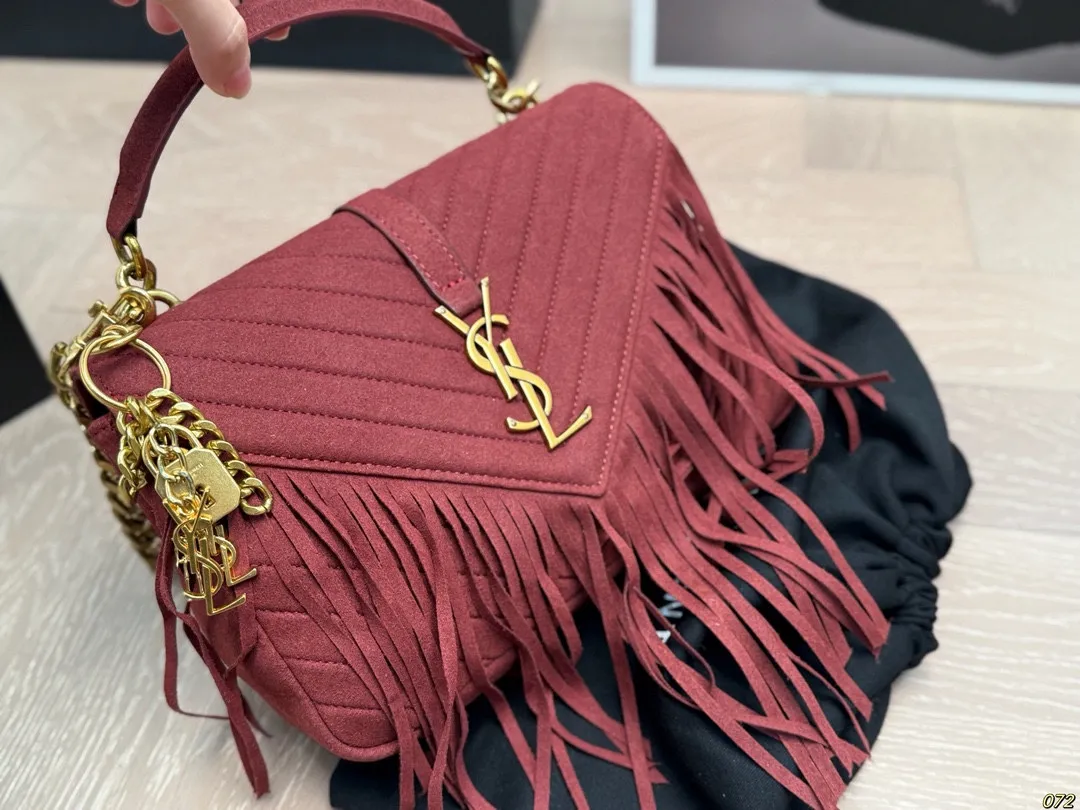 ¥185飞机盒 圣罗兰 ysl流苏单肩包 很有复古的感觉 高级又不失优雅 超有氛围感 通勤 休闲 约会通通可搭 尺寸24 16