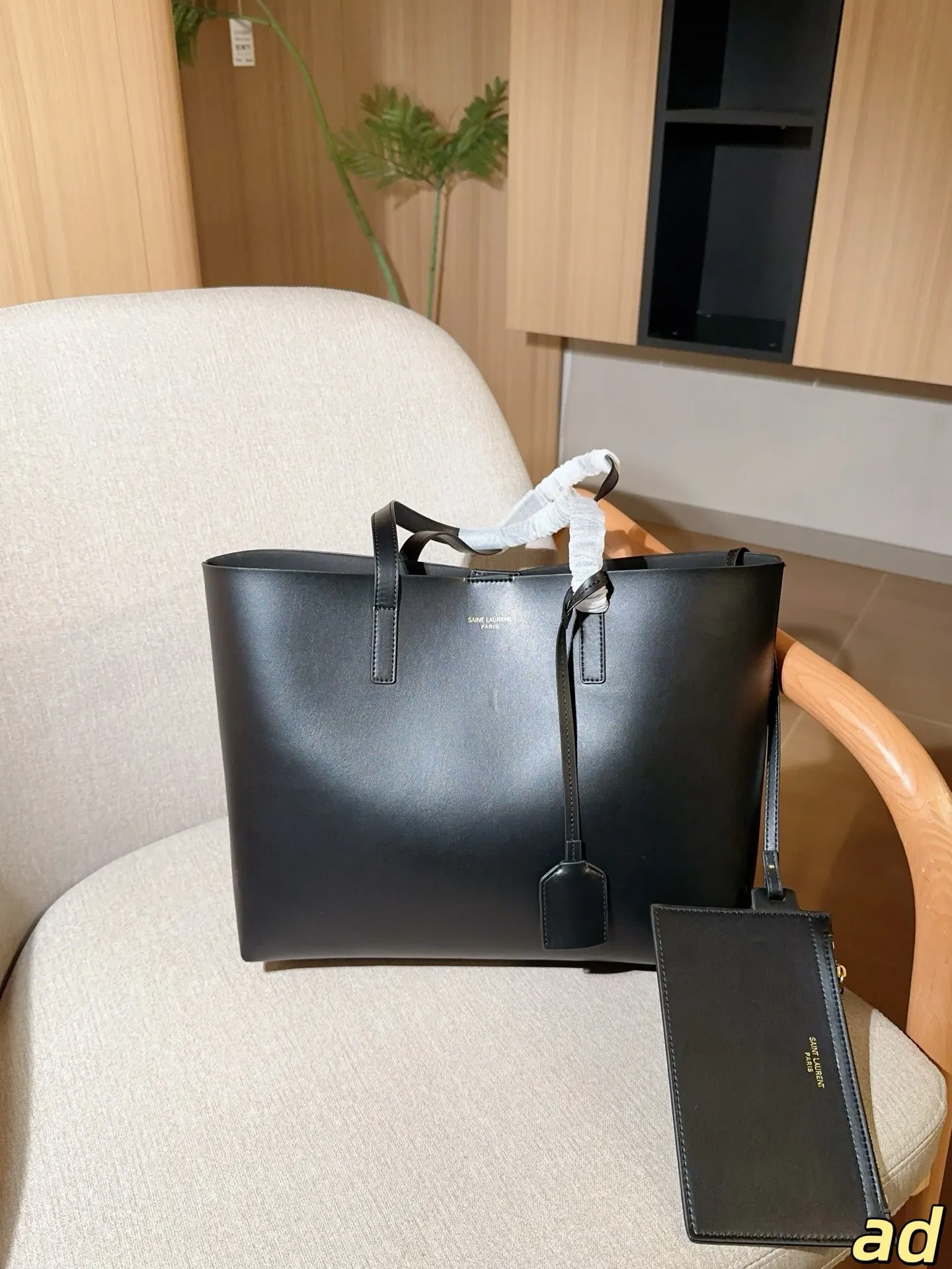 💰155 圣罗兰/Ysl Y家新品大托特tote/购物袋～容量超级大～ 尺寸：34&times;27&times;12 飞机箱✈️