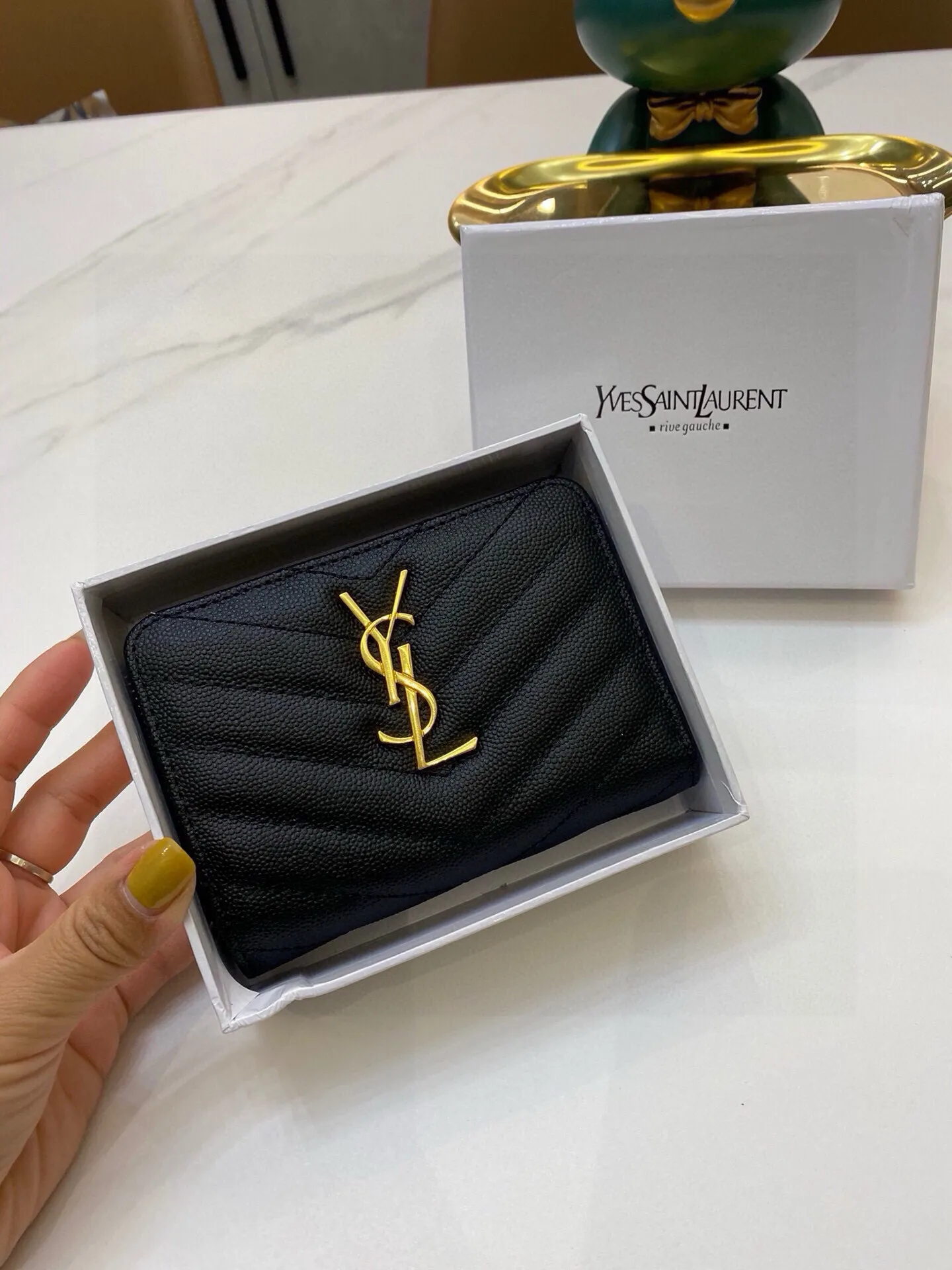 📢📢📢p90 4852圣罗兰 专柜🔥爆款 女士钱包 三折款 💕里外鱼子酱牛皮 1:1原单品质 简单百搭 大容量 💕超级美哦 💥 12 9