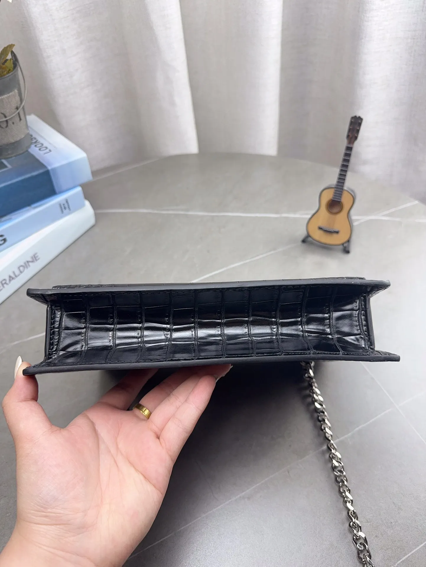 配礼盒包装 YSL圣罗兰sunset日落包 Sunset bag 陪你走遍天涯海角 一起看日落 ysl包包 尺寸15*17cm p140