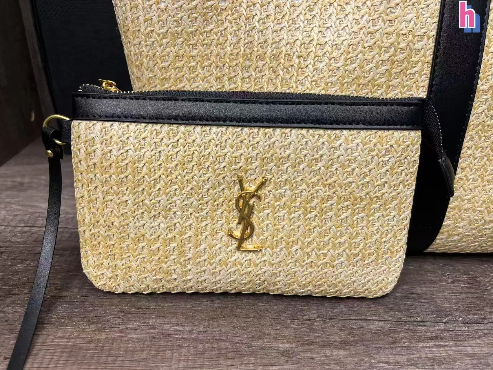 p155 Ysl编织托特包 ⚠️配盒 ⚠️尺寸34*32cm 可以手提单肩,拉菲草手工编织,度假休闲风,旅行上班通勤逛街皆可