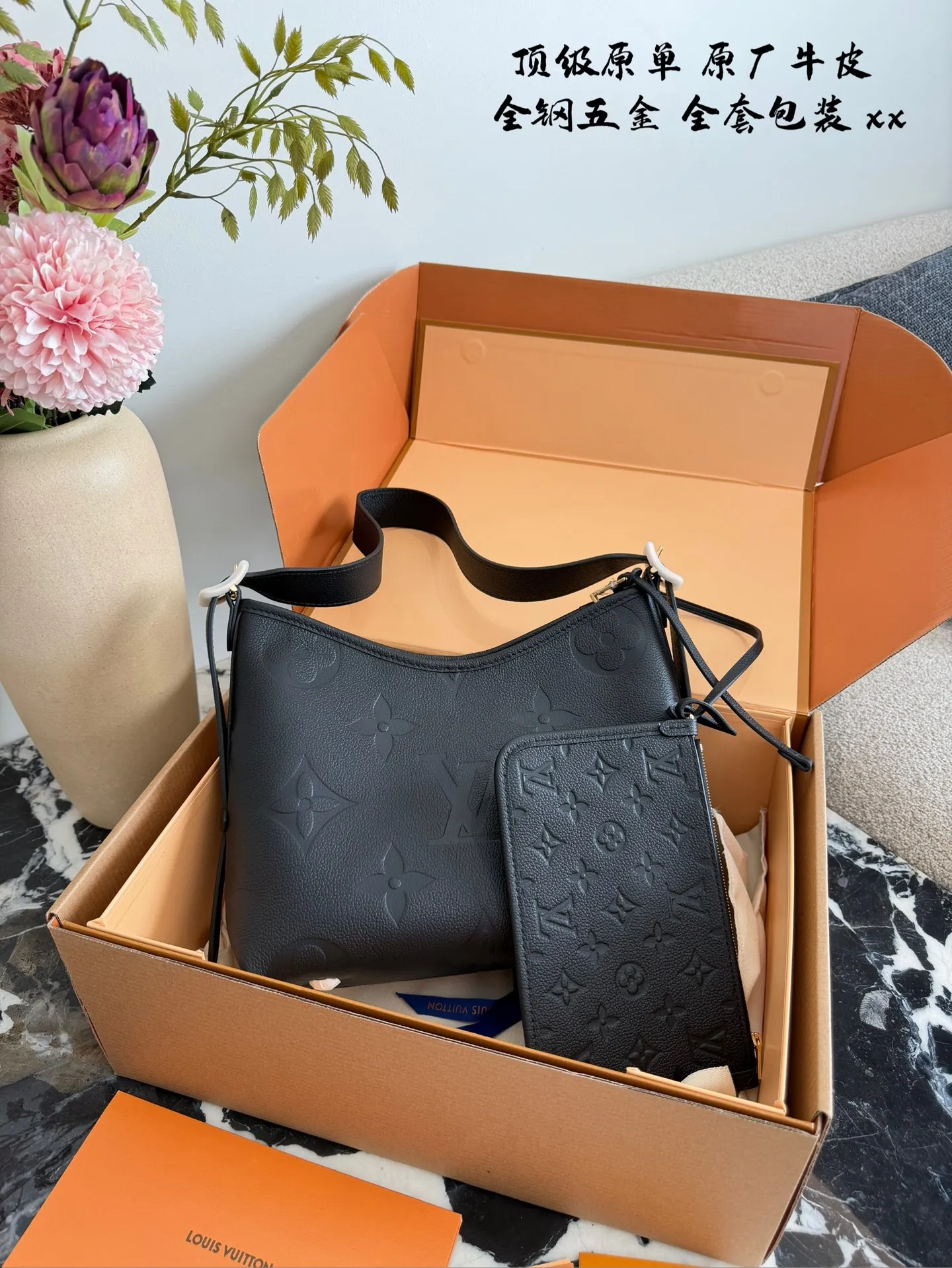 p370 路易威登lv carryall小号 经典老花牛皮,质感满满,高级又百搭 尺寸小号正好,非常日常使用 29cm配盒子