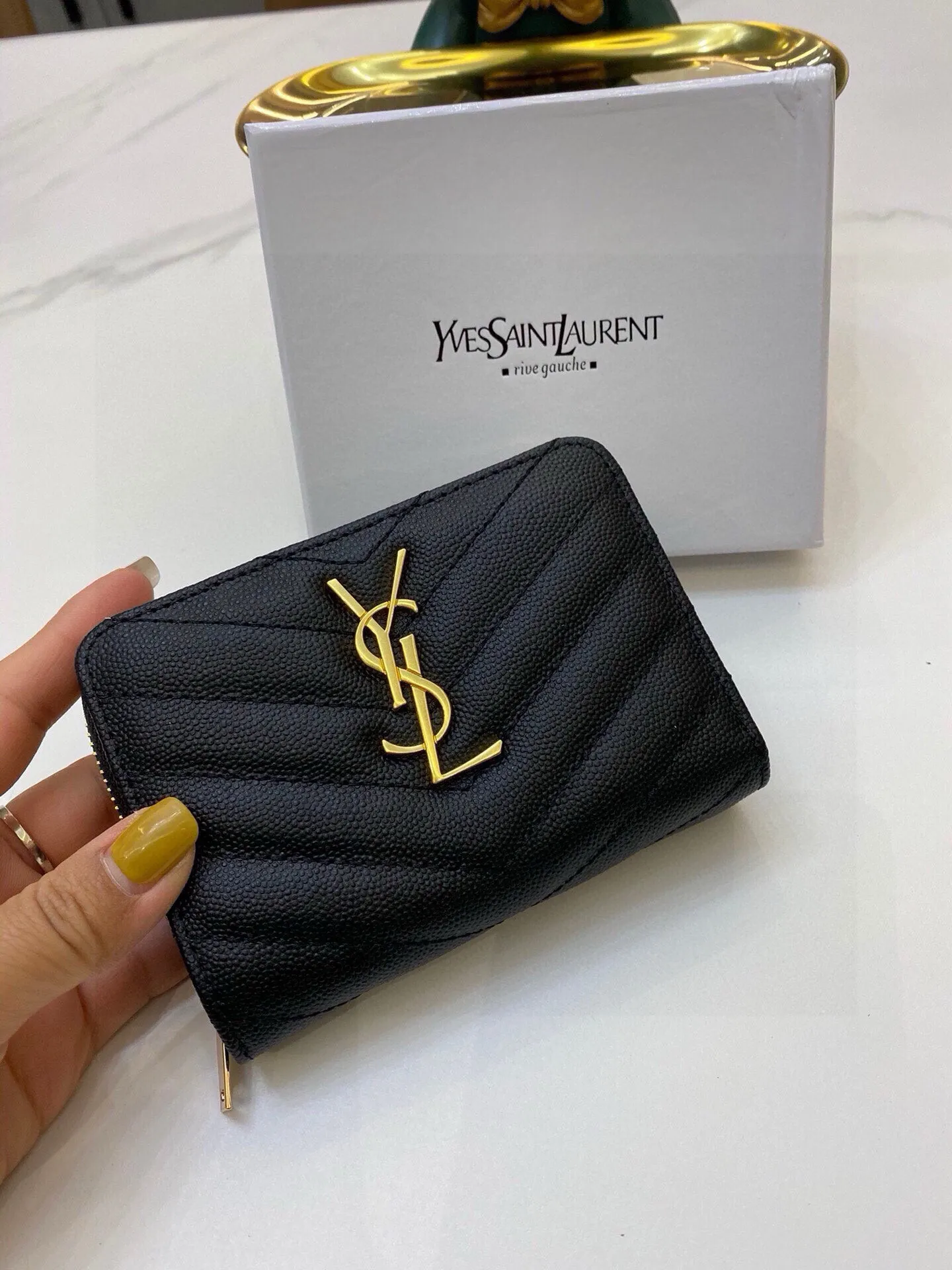 📢📢📢p90 4852圣罗兰 专柜🔥爆款 女士钱包 三折款 💕里外鱼子酱牛皮 1:1原单品质 简单百搭 大容量 💕超级美哦 💥 12 9