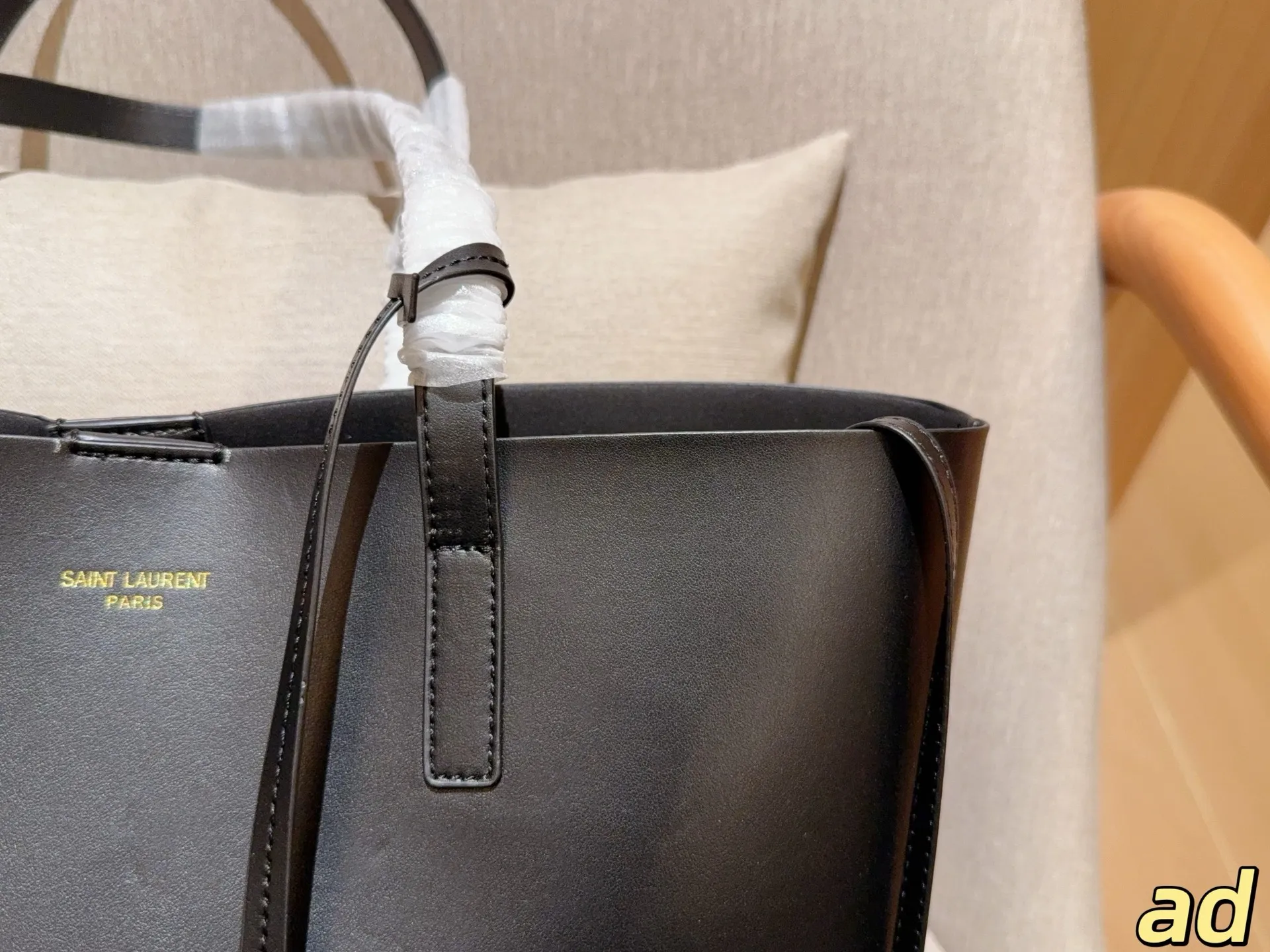 💰155 圣罗兰/Ysl Y家新品大托特tote/购物袋～容量超级大～ 尺寸：34&times;27&times;12 飞机箱✈️