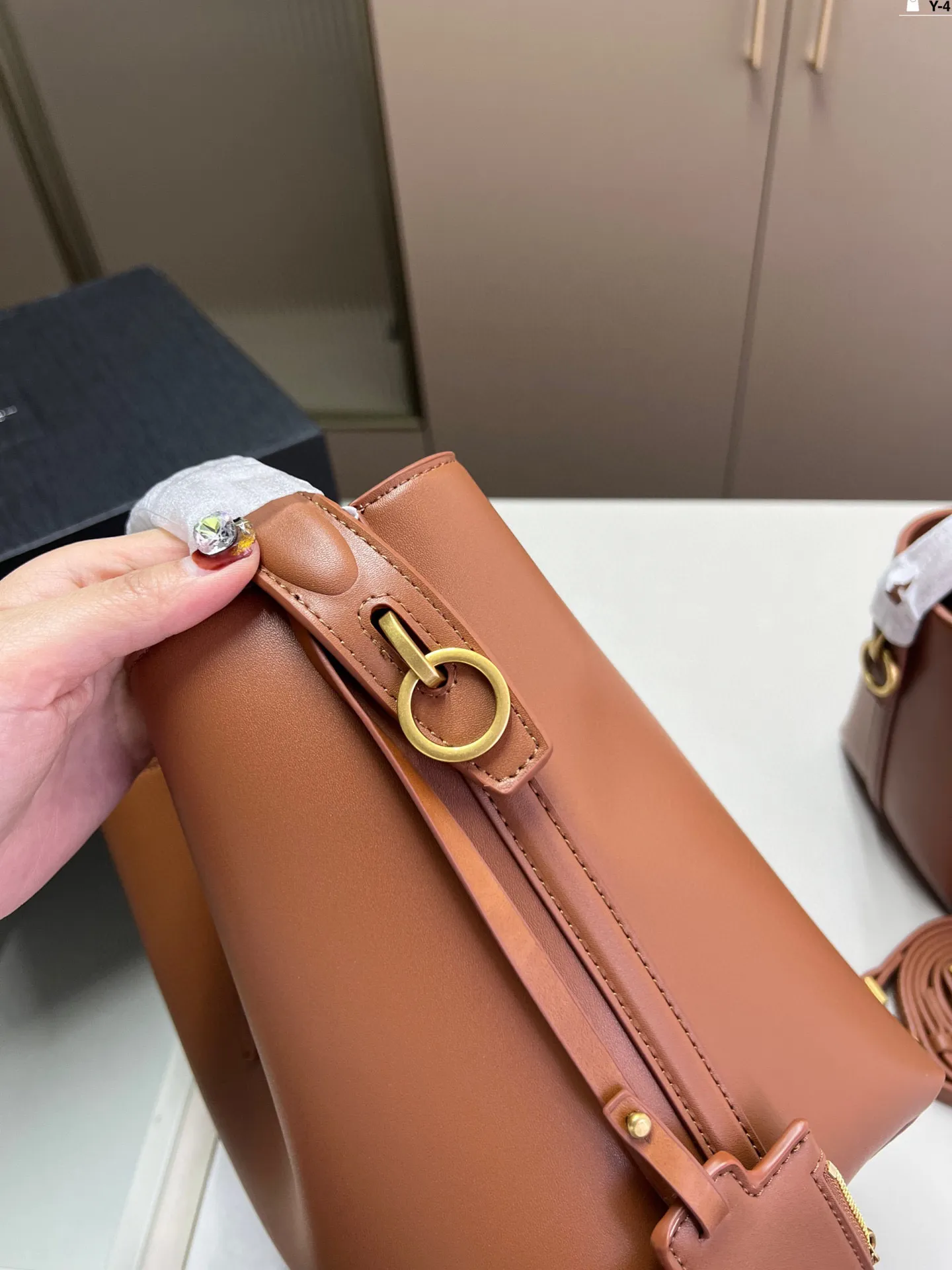 大💰p145 大号配零钱包 中号小号不配 YSL圣罗兰 Hobo水桶包 舒适与精致并存 Y-4尺寸25×25/20×20/15×15折叠盒