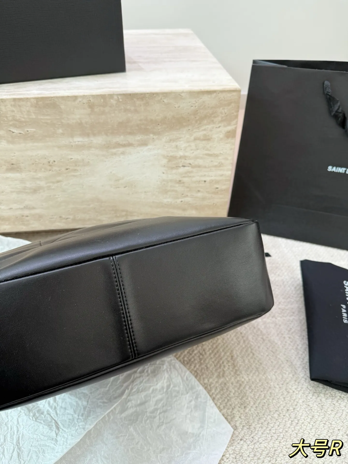 P160 P155 YSL Jamie shopping福袋 麂皮真的是氛围感的神 太时髦高级了 小号大号都好看百搭 一年四季都可以背 35cm 25cm