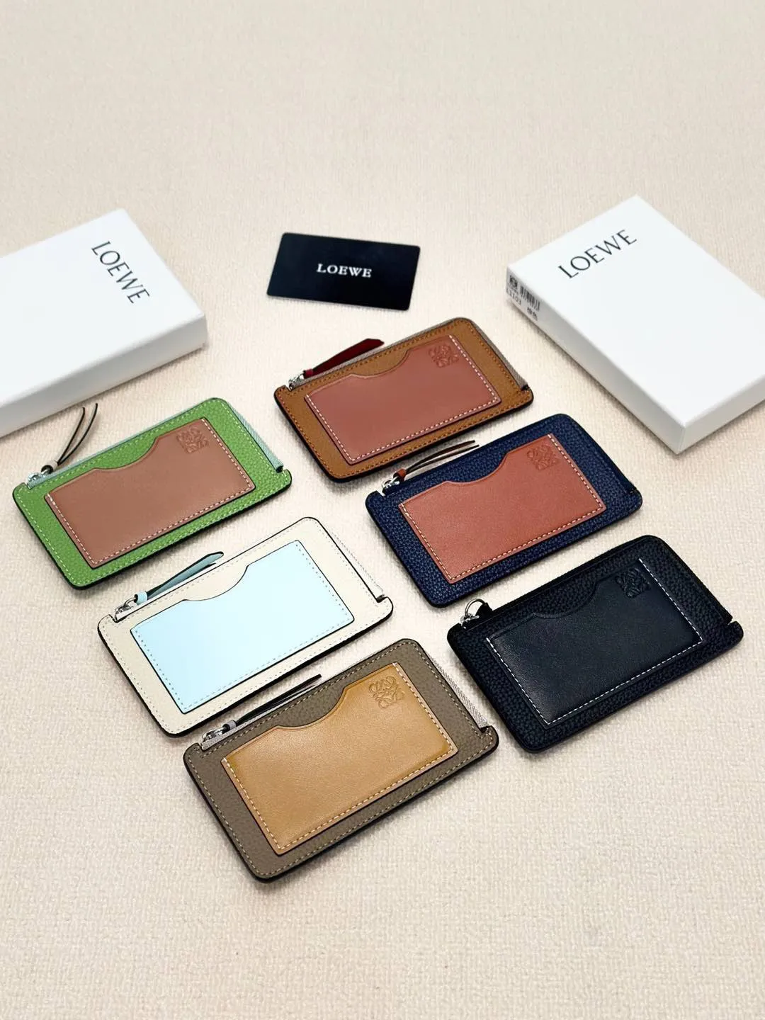 P85🎀🎀颜色 多色可选🎀尺寸 10x9🎀罗意威纯皮卡包 超级自留。两用卡包钱包👛卡位➕钞票位 特别实用