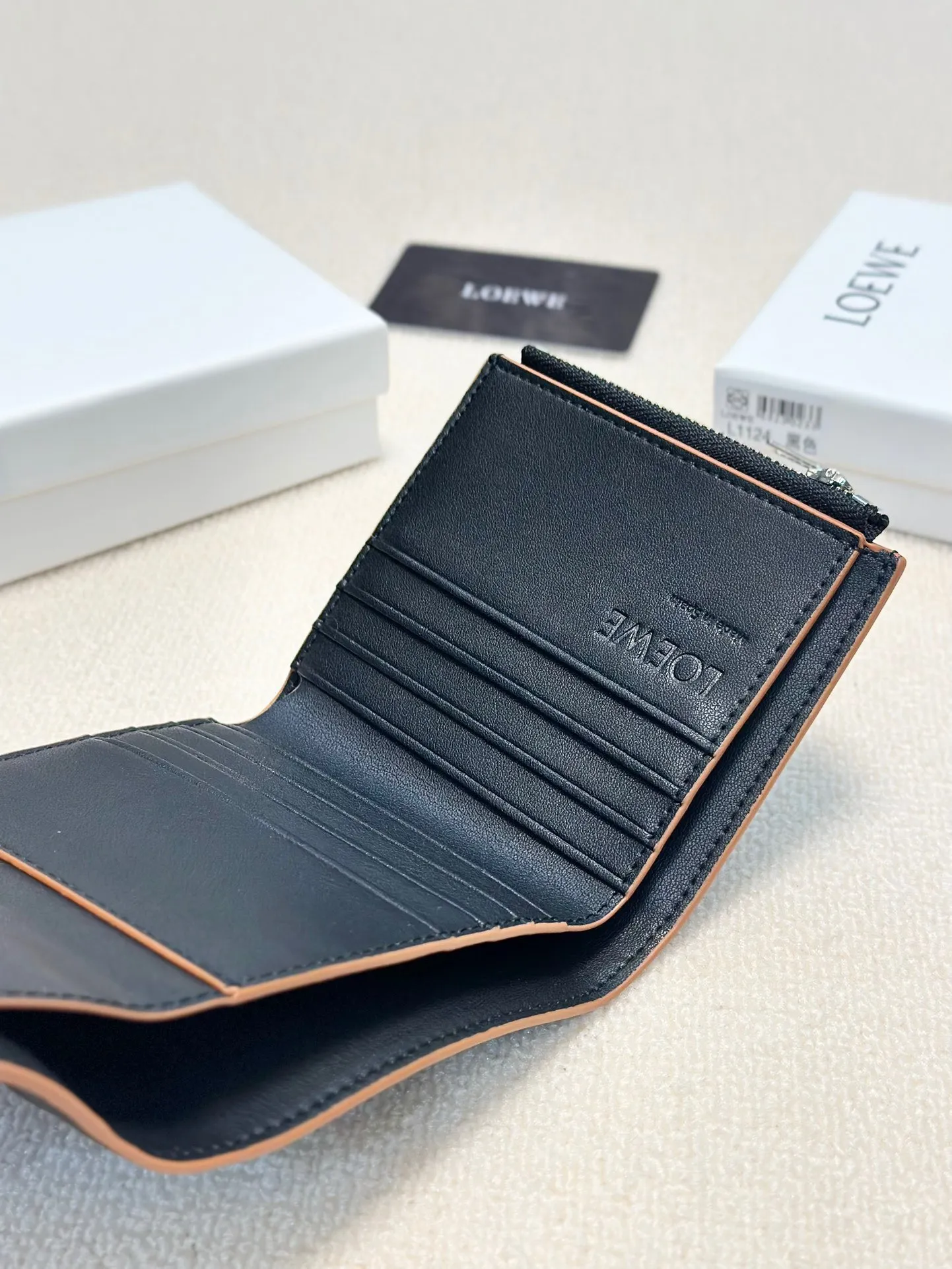 P115🎀🎀颜色 四色可选🎀尺寸 10x9.5🎀罗意威爆款牛皮钱包🔥款式经典做工精细耐磨耐用手感极佳❤️