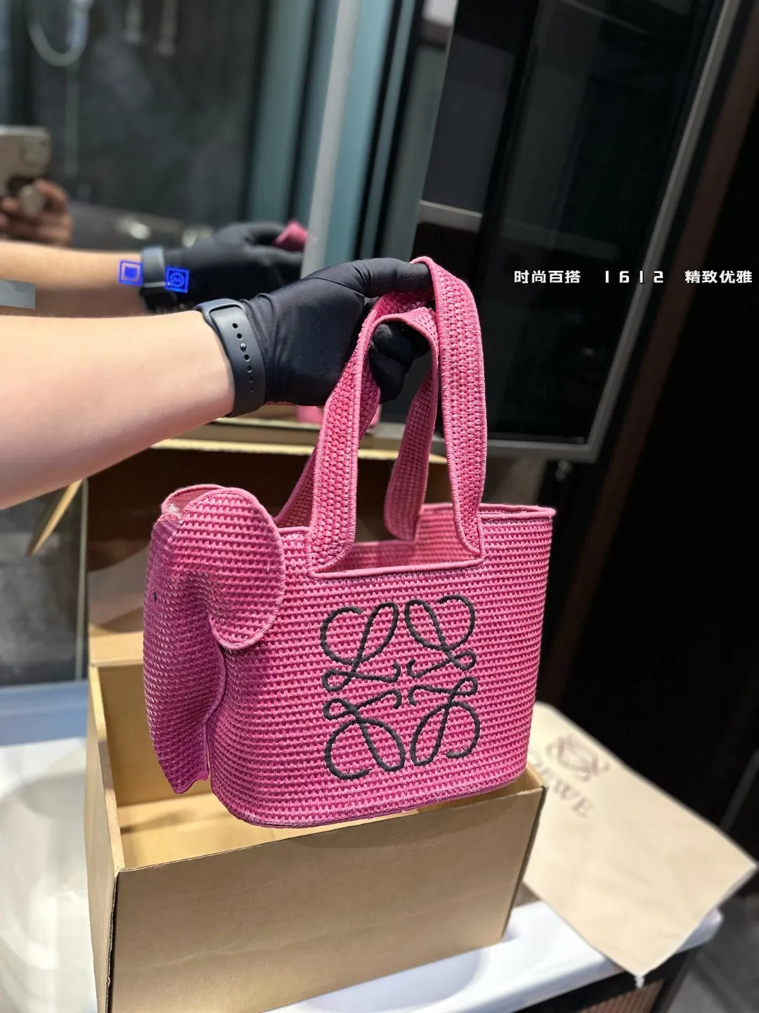 ❤️P145❤️ 罗意威 草编大象包 新款夏季草编购物袋菜篮子包 夏天怎么可以没有美丽草编~尺寸24.20