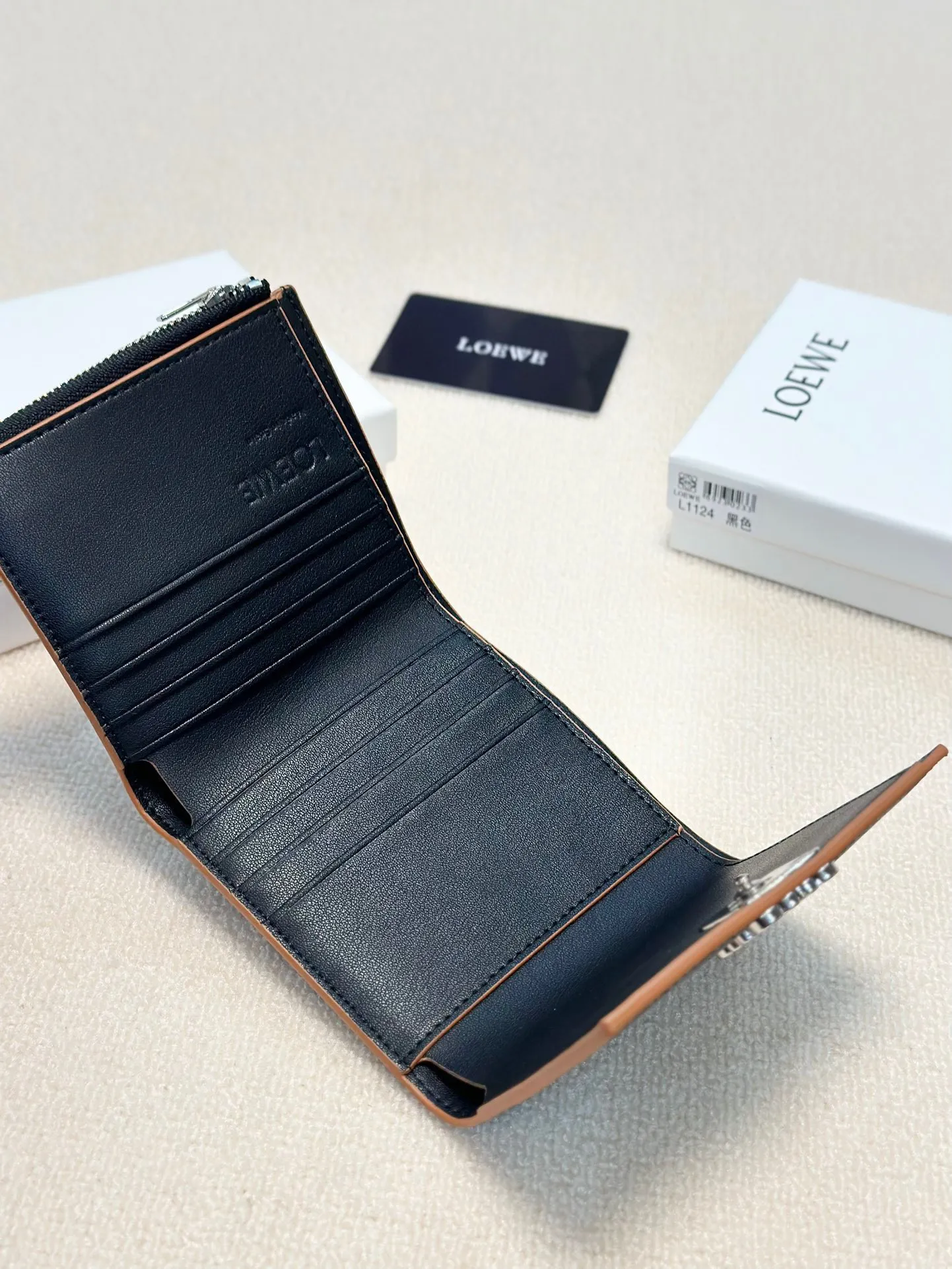 P115🎀🎀颜色 四色可选🎀尺寸 10x9.5🎀罗意威爆款牛皮钱包🔥款式经典做工精细耐磨耐用手感极佳❤️