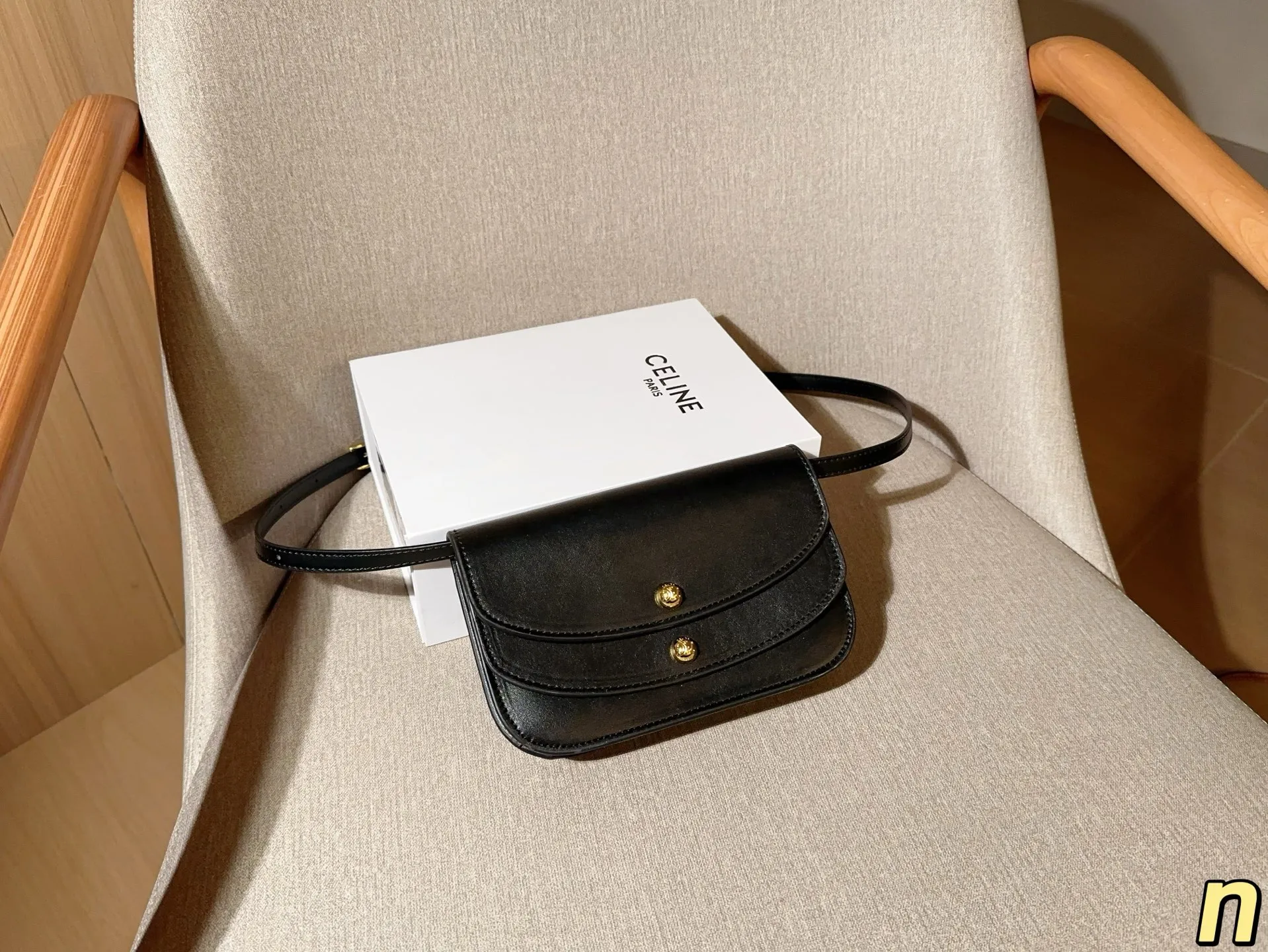 💰140 CELINE赛琳 新款双层woc斜挎信封包~ 尺寸20×13×5 礼盒包装🎁