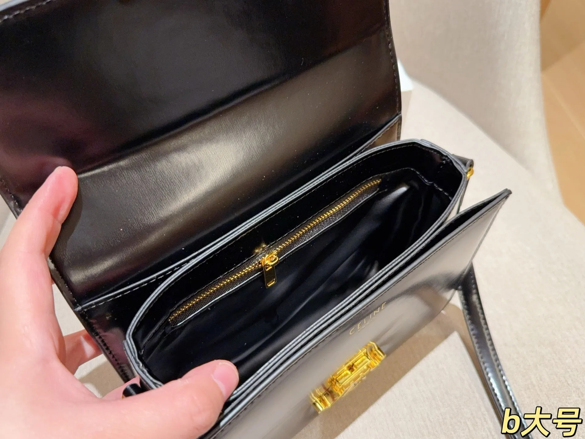 💰145 大号 赛琳Celine 经典凯旋门豆腐包 尺寸22cm 礼盒包装🎁