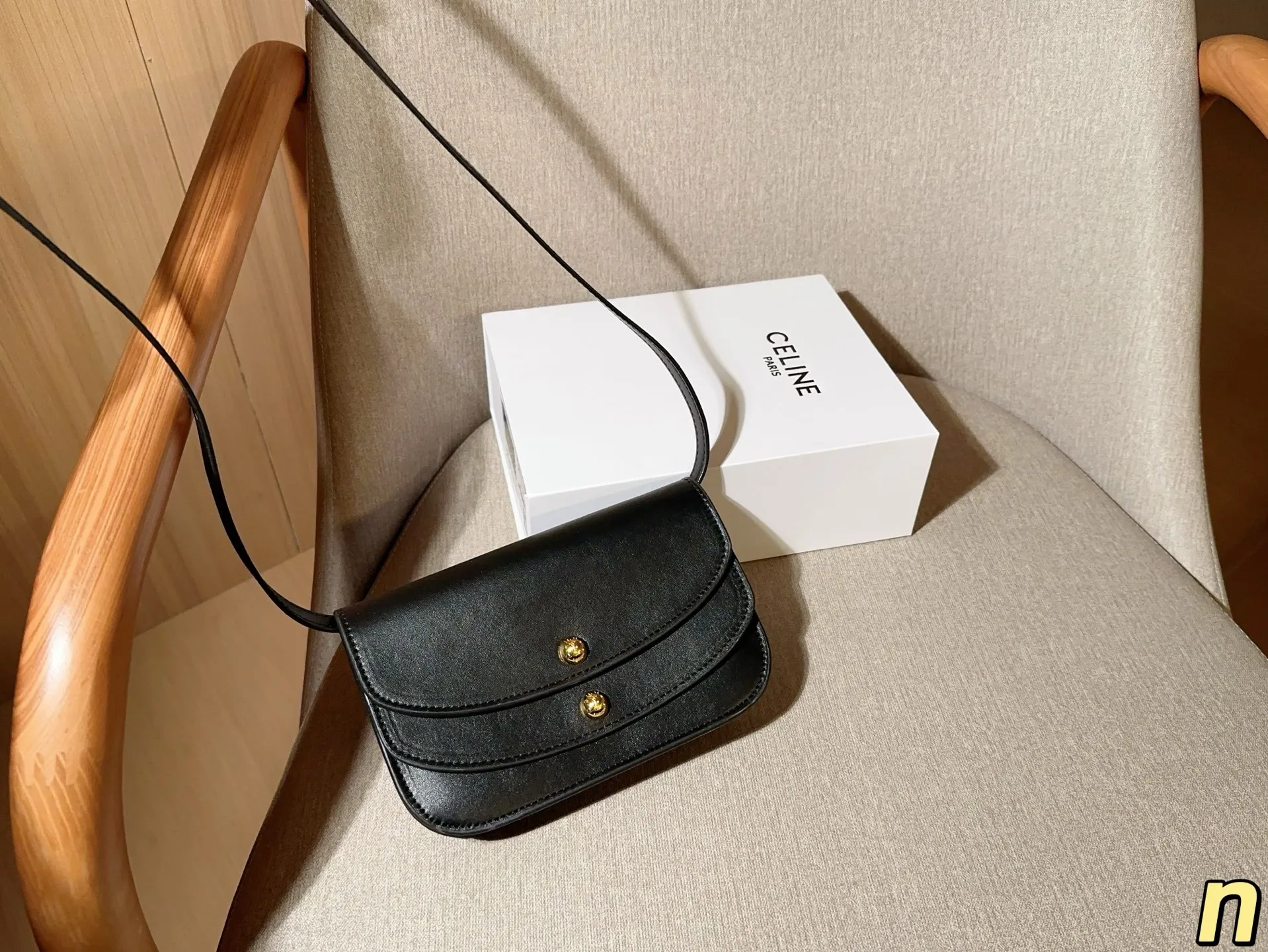 💰140 CELINE赛琳 新款双层woc斜挎信封包～ 尺寸20&times;13&times;5 礼盒包装🎁