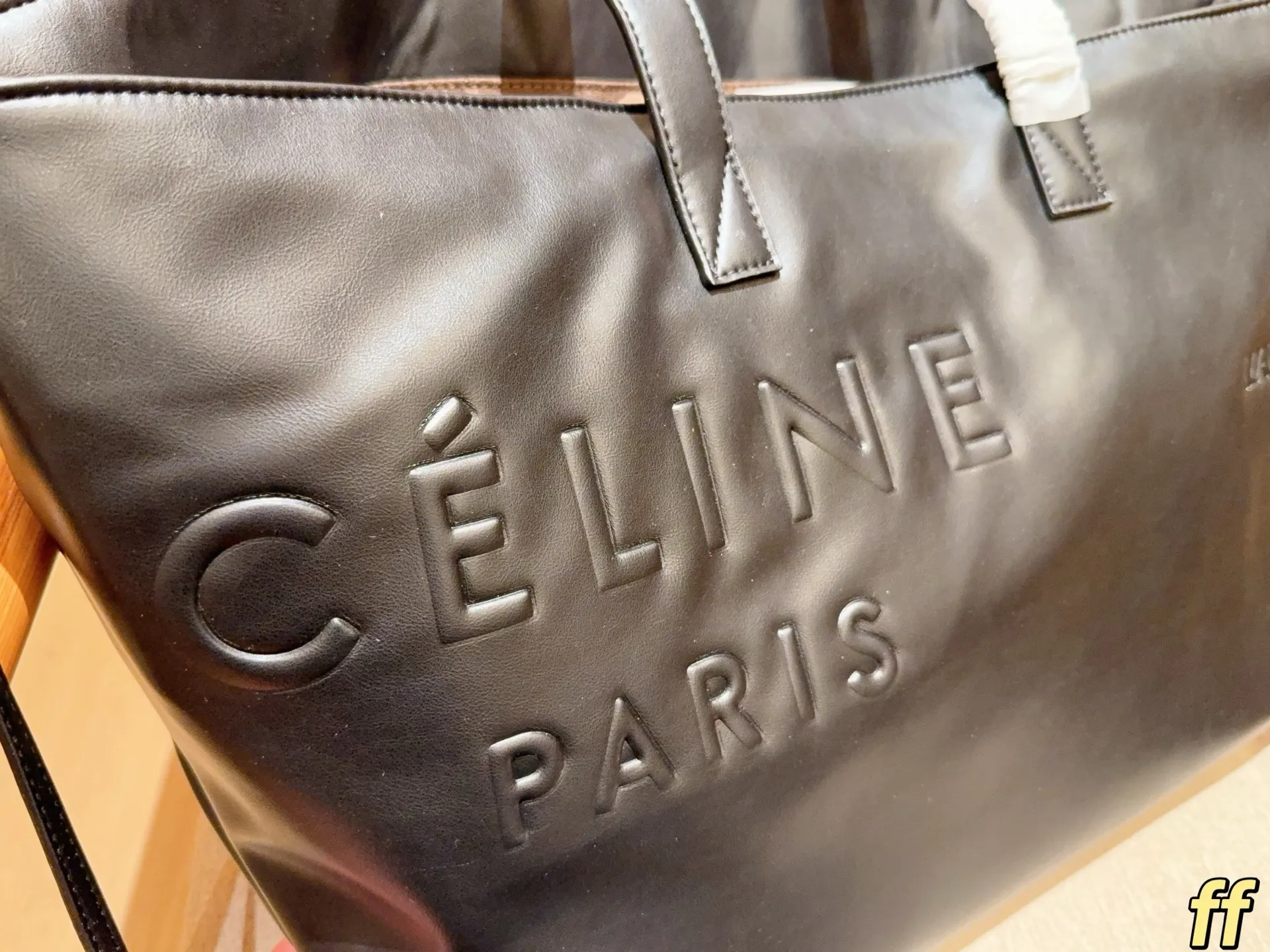 💰125 Celine赛琳 秋冬必备!单品包包超大气的购物包~托特包 尺寸46×34