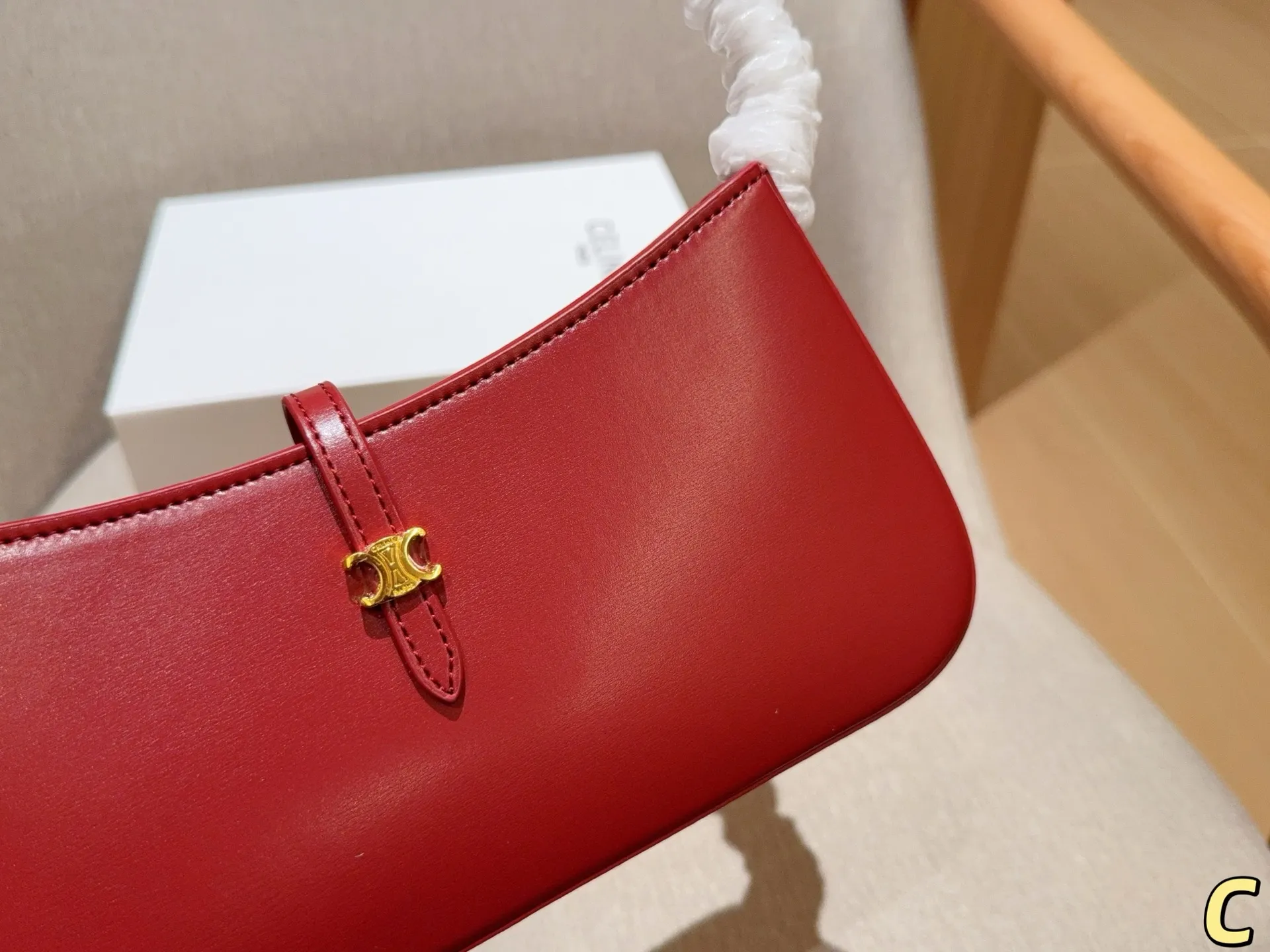 💰125 赛琳Celine 25新品TINA凯旋门腋下包 尺寸26&times;13&times;3 礼盒包装🎁