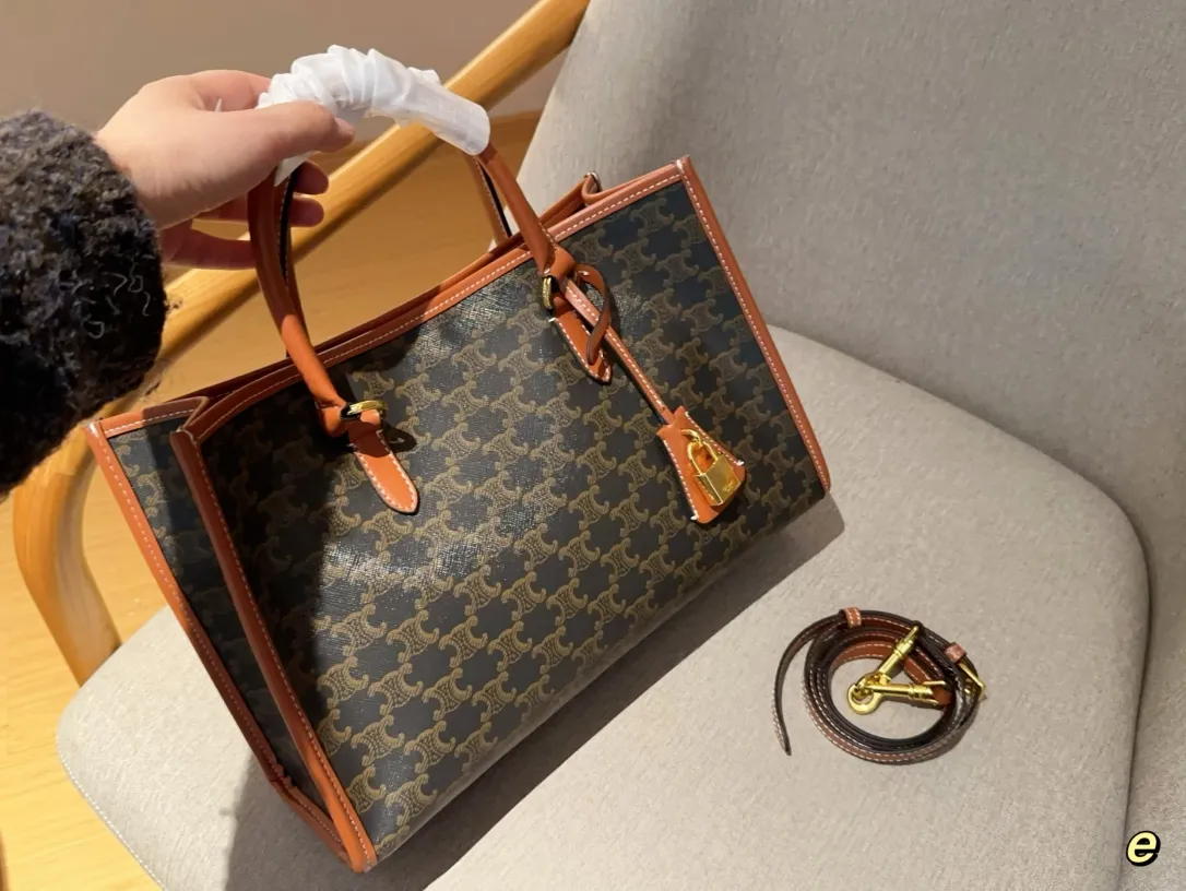 💰125 无盒 赛琳celine 新款老花托特包Tote购物袋 超大容量很能装~超级实用 尺寸：35*23