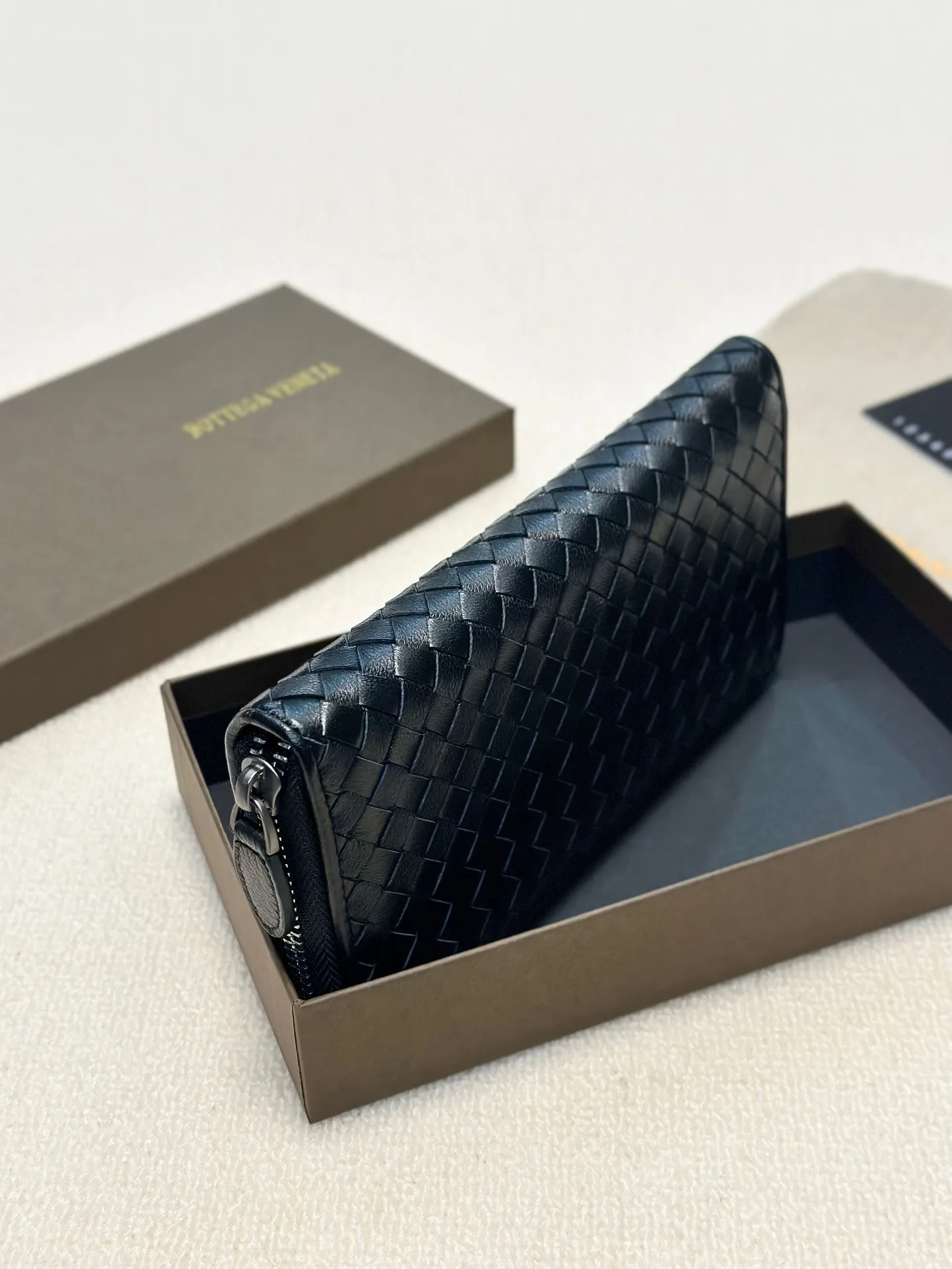 P95🎀颜色 黑🎀尺寸 20x10🎀Bv专柜款升级版🔥羊皮手感编织四季热卖款经典不过时👍超给力