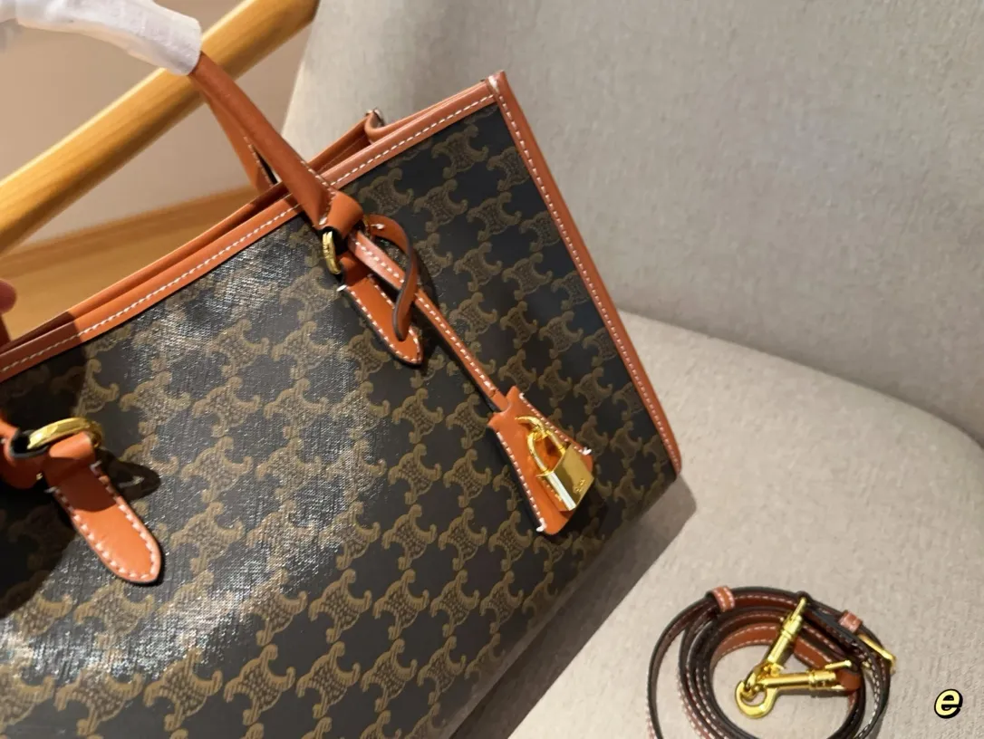 💰125 无盒 赛琳celine 新款老花托特包Tote购物袋 超大容量很能装~超级实用 尺寸:35*23