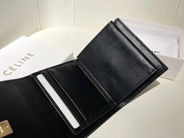 🎀Celine 10523🎀颜色 黑色🎀尺寸 11*10*5 🎀Celine短式钱包非常炫美的一个系列,专柜同步,采用头层牛皮,精致时尚!p95