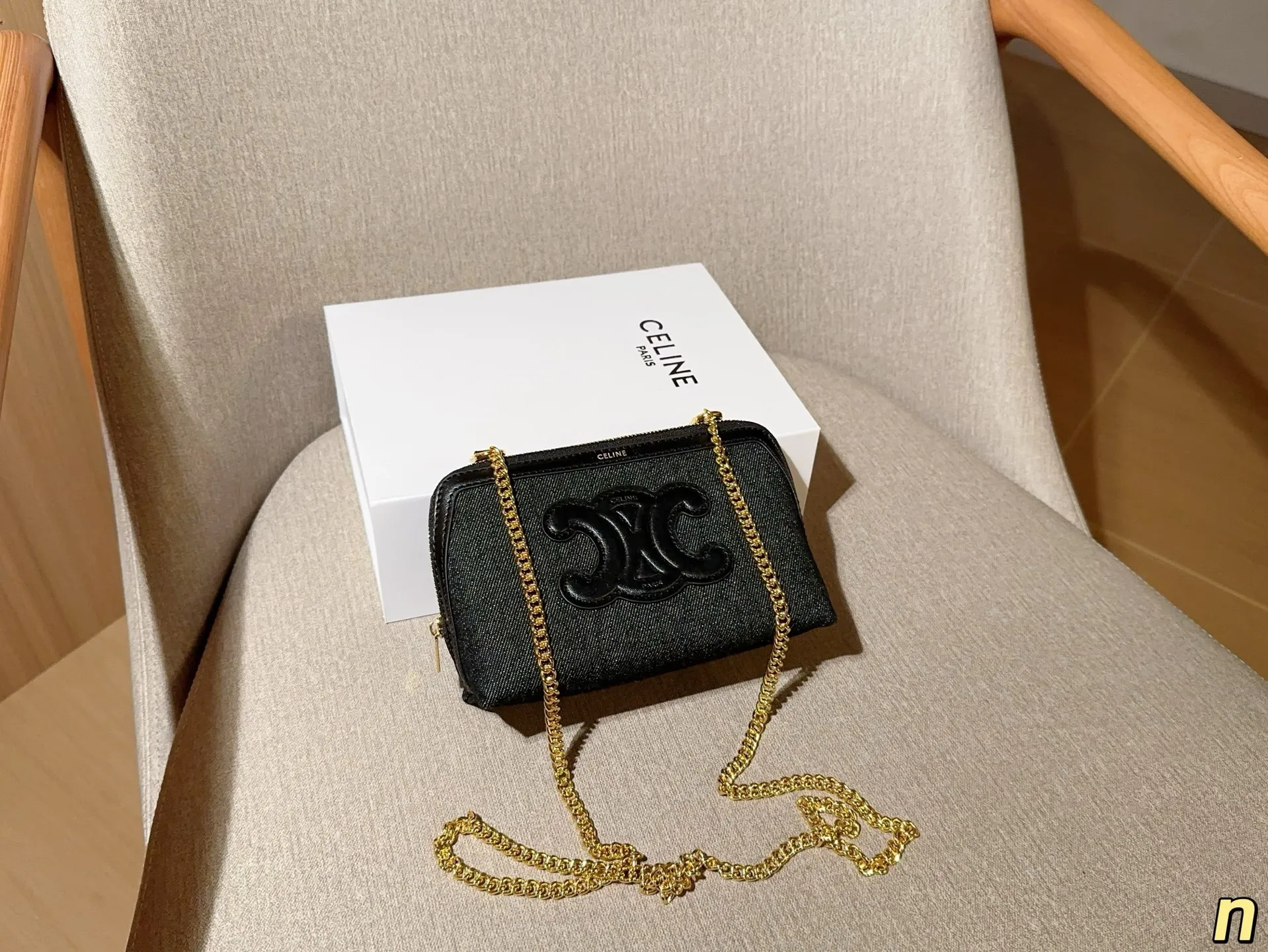 💰120 赛琳Celine 凯旋门clutch mini链条包牛仔小贝壳包 尺寸18×12×8 礼盒包装🎁