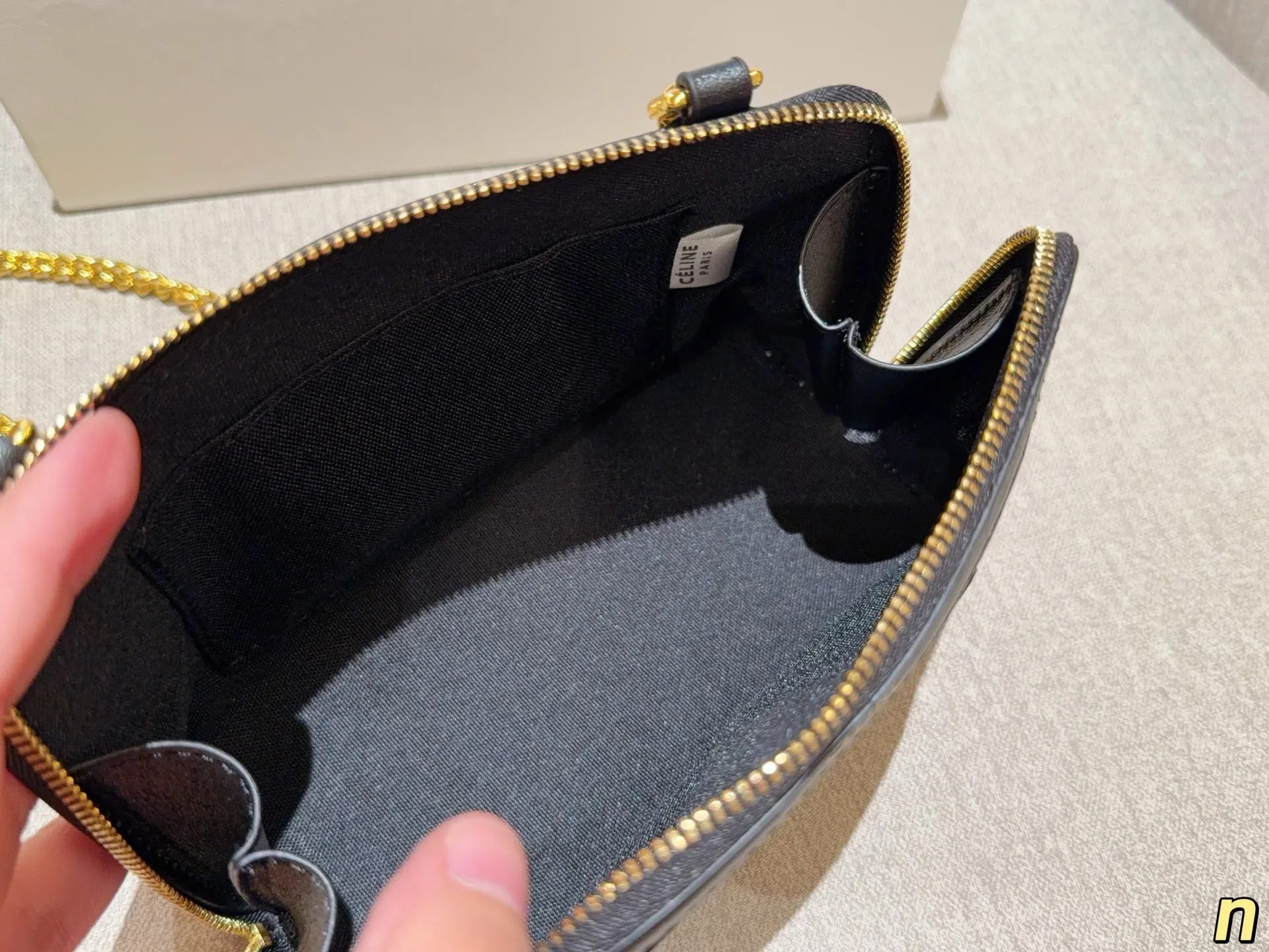 💰120 赛琳Celine 凯旋门clutch mini链条包牛仔小贝壳包 尺寸18×12×8 礼盒包装🎁