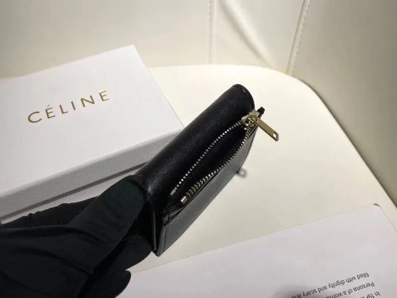 P95🎀🎀Celine 16332🎀颜色 黑色🎀尺寸 11*10*5 🎀新款凯旋门2 件套，Celine短式钱包非常炫美的一个系列，专柜同步，采用头层牛皮，精致时尚！