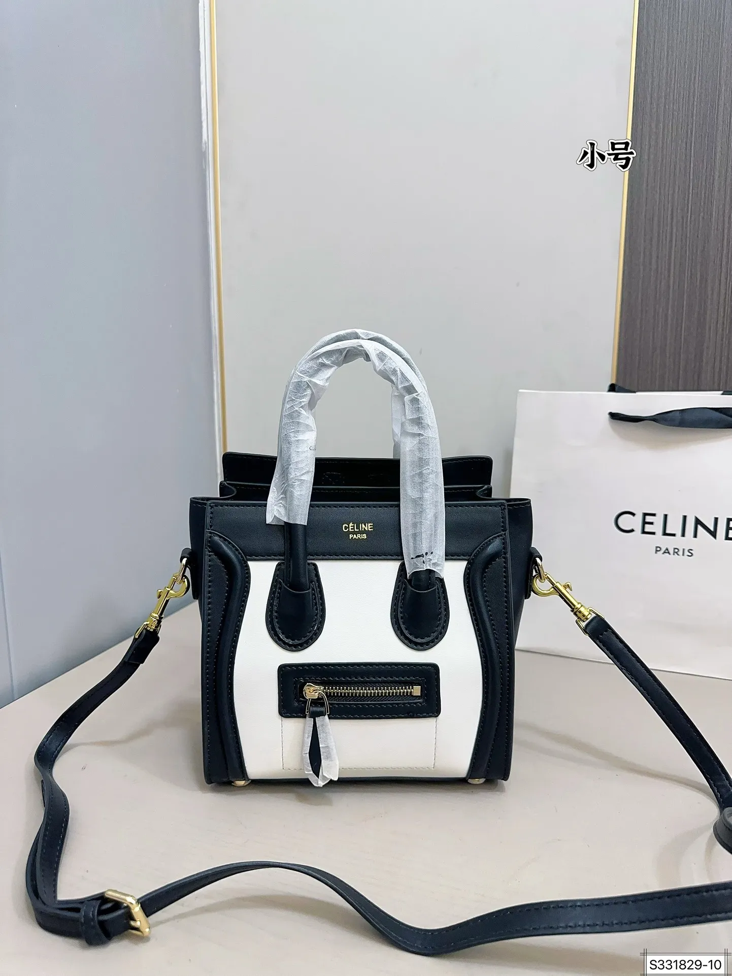 大号💰145⚠️尺寸27 27 小号💰135⚠️尺寸22 21 赛琳笑脸包 手感软糯 百搭休闲 可手拎 可斜挎 集美必备 简洁优雅